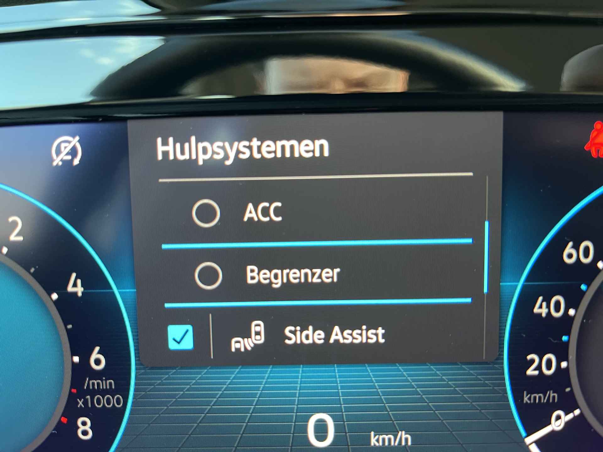 Volkswagen Golf 1.4 eHybrid Style / AUTOMAAT/ KEYLESS/ MEMORY SEAT/ CRUISE/ PARK. SENSOREN/ DAB/ APP-CONNECT/ DIVERSE HULPSYSTEMEN - 16/32