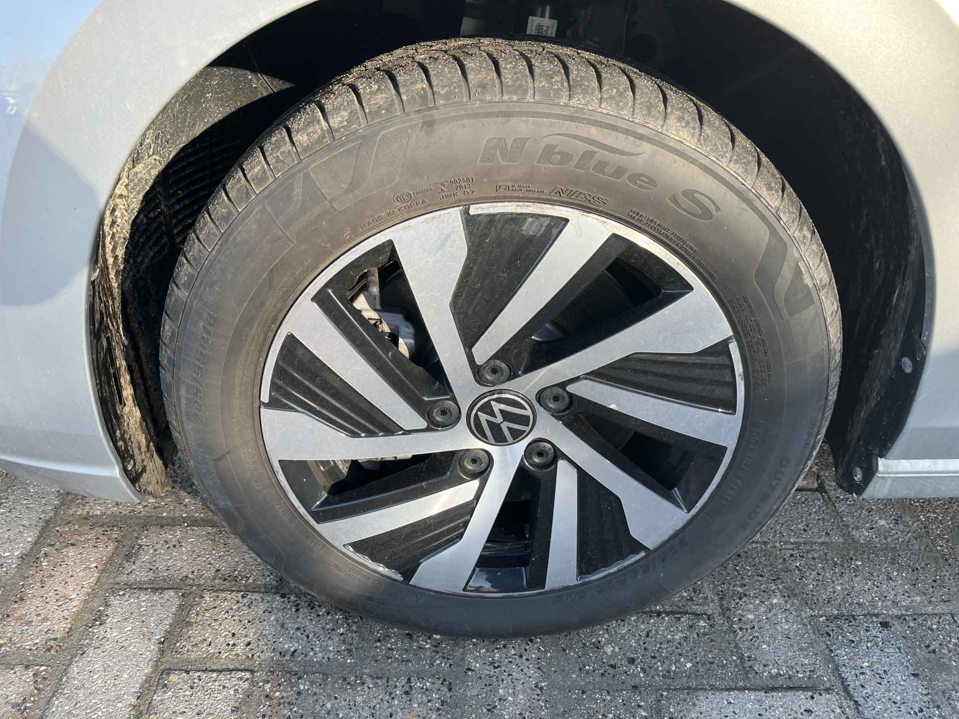 Volkswagen Golf 1.4 eHybrid Style / AUTOMAAT/ KEYLESS/ MEMORY SEAT/ CRUISE/ PARK. SENSOREN/ DAB/ APP-CONNECT/ DIVERSE HULPSYSTEMEN - 30/32