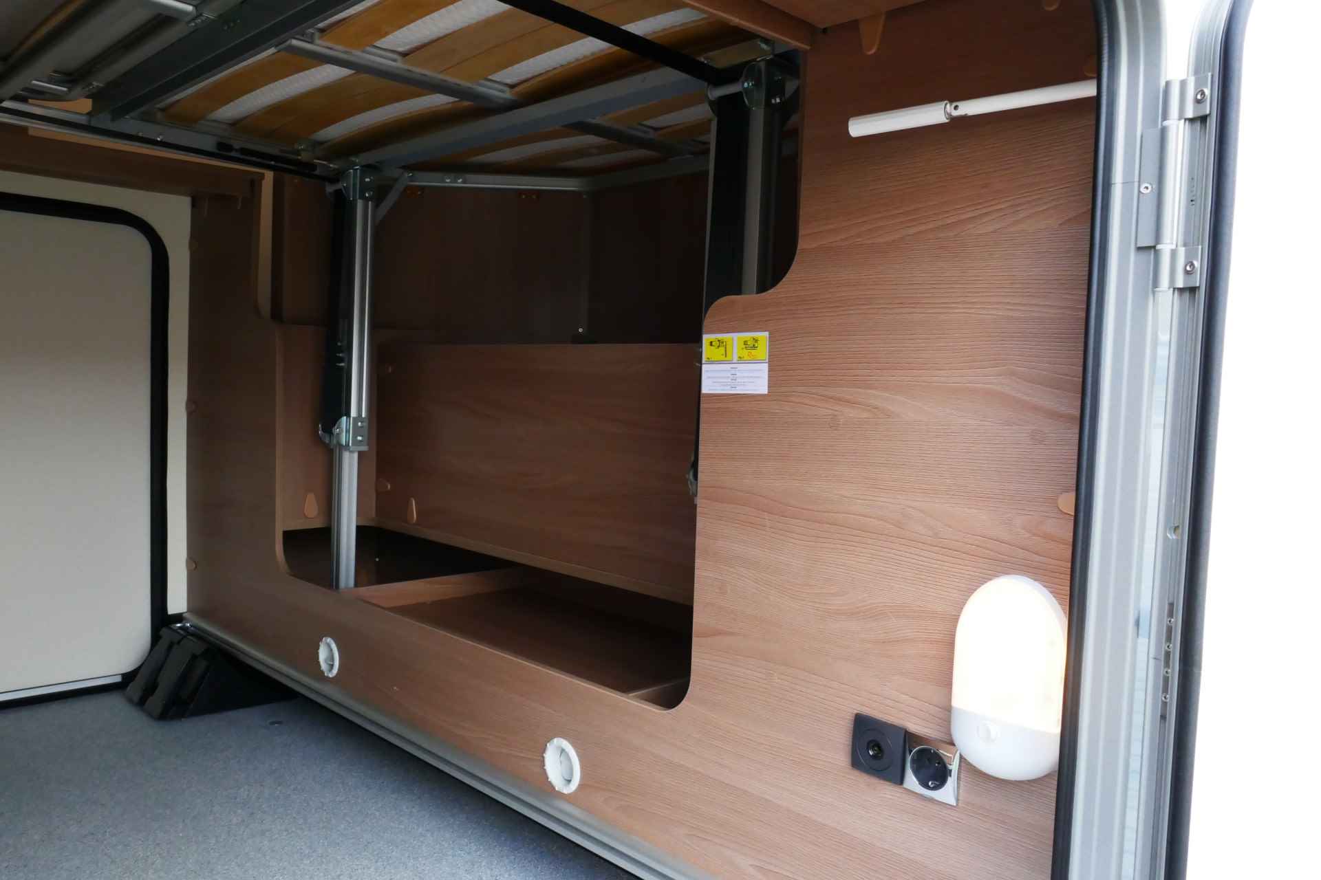 Bürstner Lyseo TD 736 Harmony Line 140 pk AUTOMAAT 9-Traps Euro6 Fiat Ducato **Face to Face/Queensbed/Hefbed/Satelliet TV/4 Persoons/Zonn - 77/94