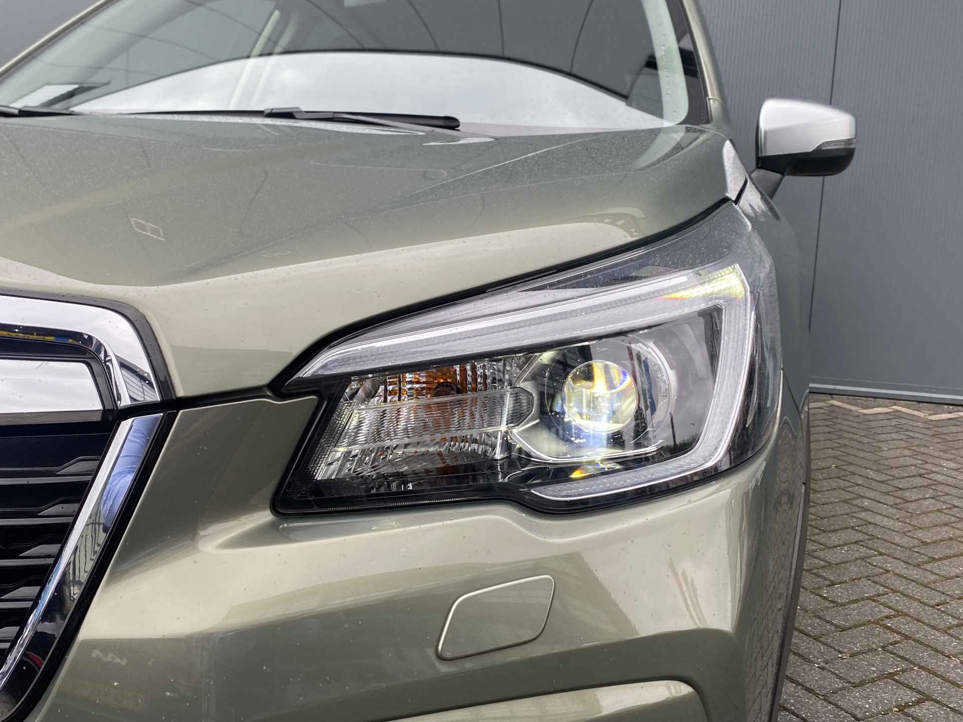 Subaru Forester 2.0i 150pk e-BOXER Luxury AWD | Leder | Xenon | Camera | Climate | Keyless | Trekhaak | Navigatie | Elek. Klep | Elek. Stoelen | - 12/32