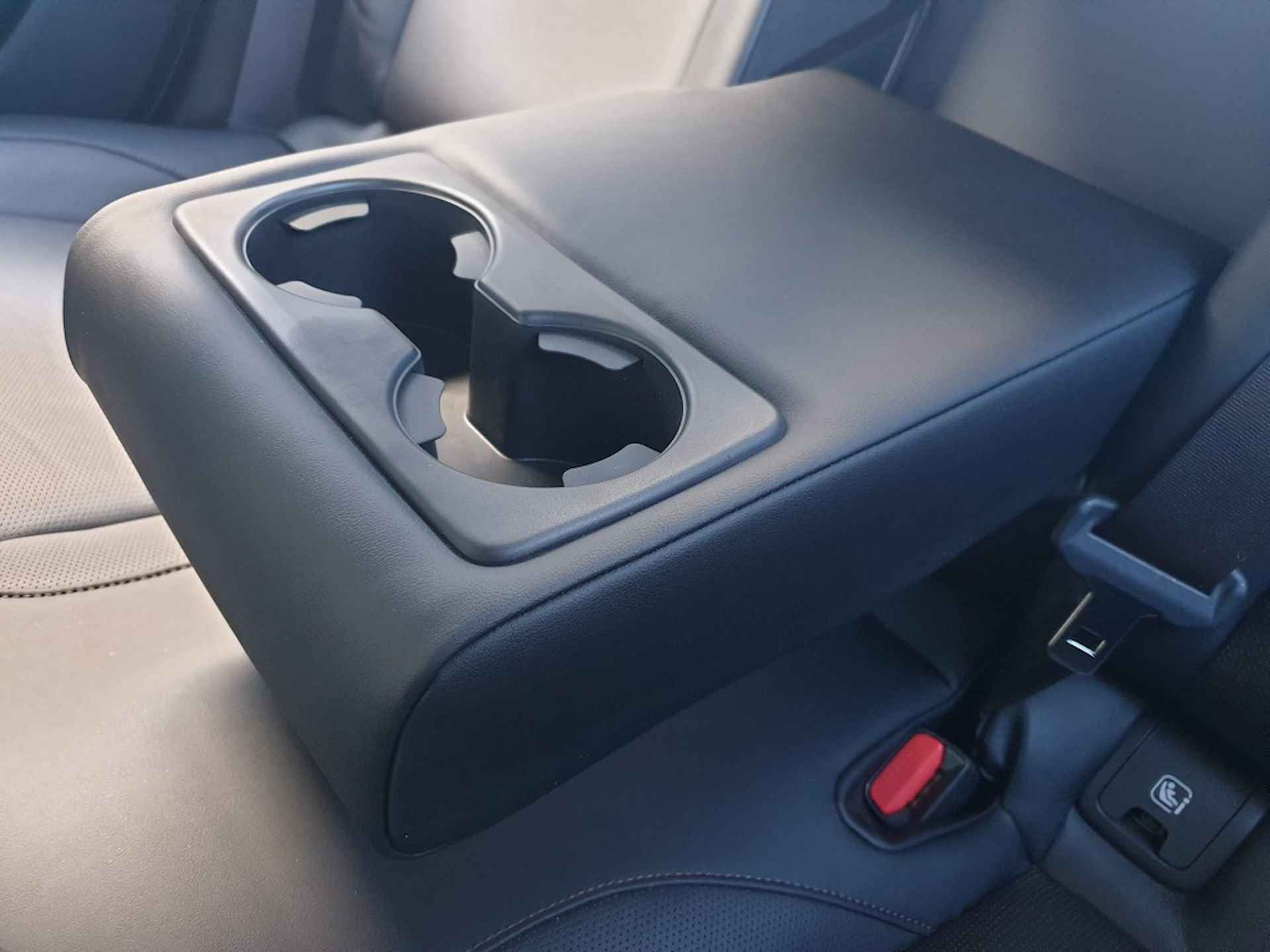 Mazda 3 2.0 Comfort Bose Leder 18" velegen - 23/29