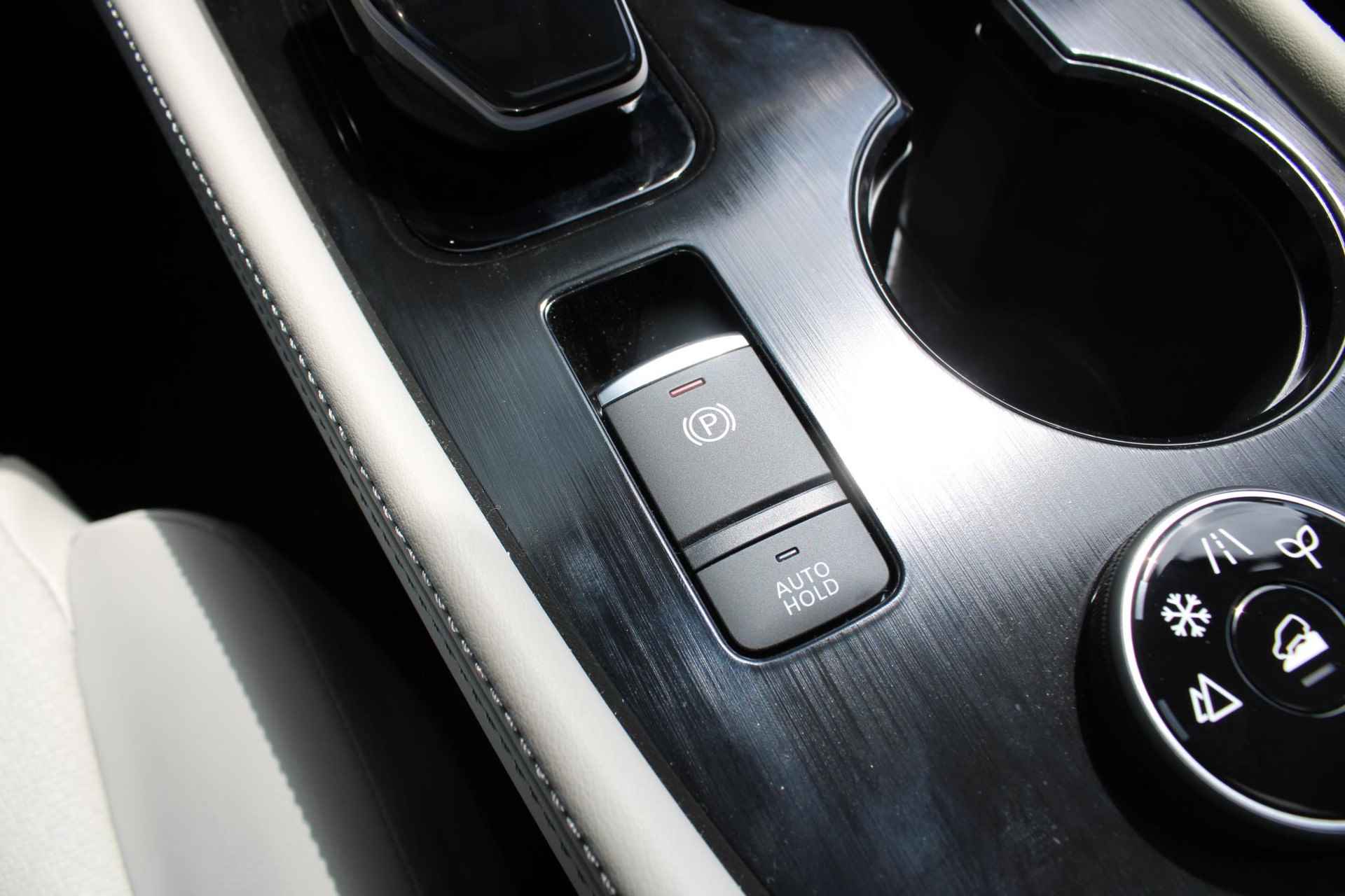 Nissan X-Trail 1.5 e-4orce Tekna 4WD 213PK AUTOMAAT | Navigatie | Adaptive cruise control | Climate control | Apple Carplay & Android Auto | 360 camera | Parkeersensoren voor & achter | Panorama dak | Lichtmetalen velgen | - 42/58