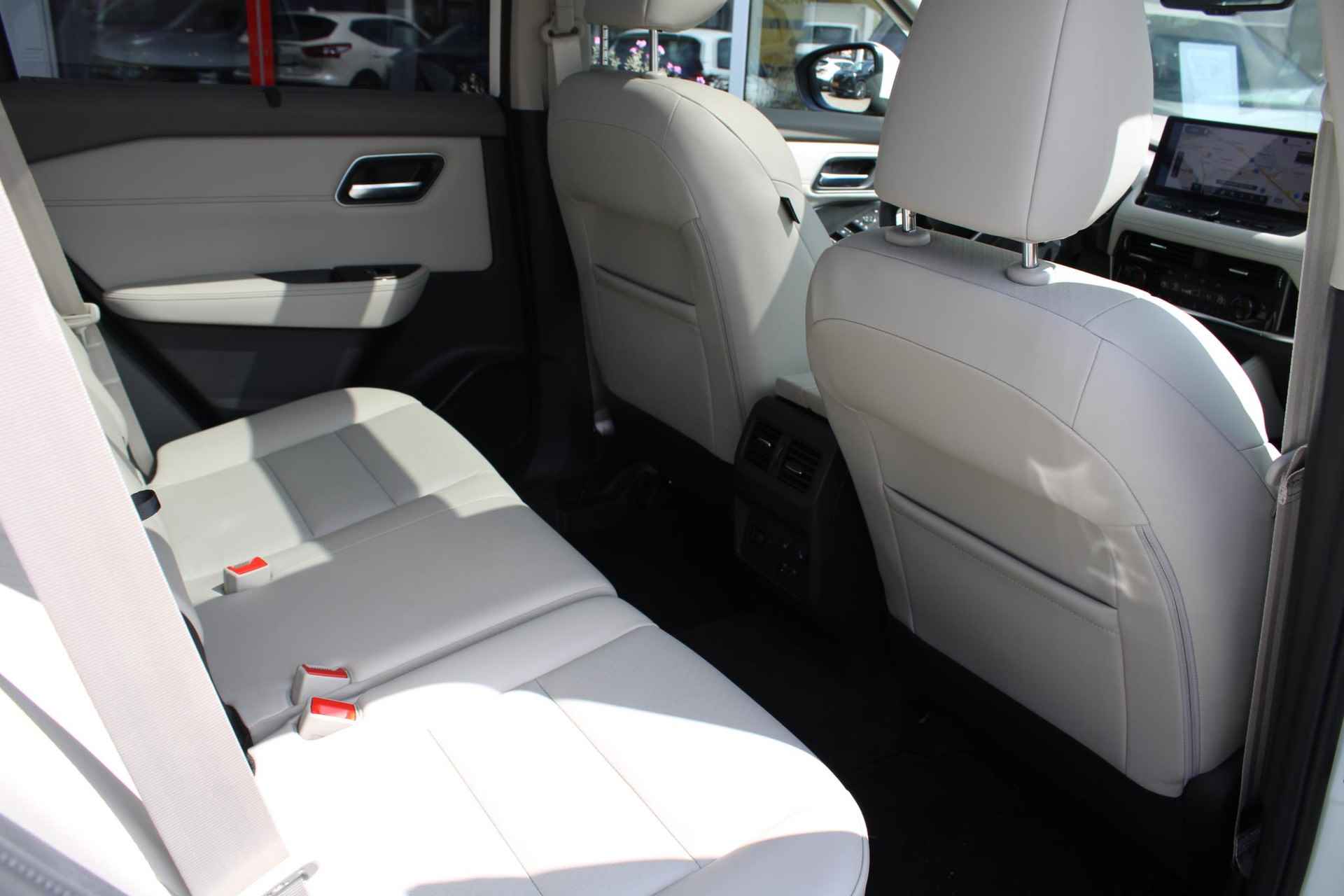 Nissan X-Trail 1.5 e-4orce Tekna 4WD 213PK AUTOMAAT | Navigatie | Adaptive cruise control | Climate control | Apple Carplay & Android Auto | 360 camera | Parkeersensoren voor & achter | Panorama dak | Lichtmetalen velgen | - 55/58