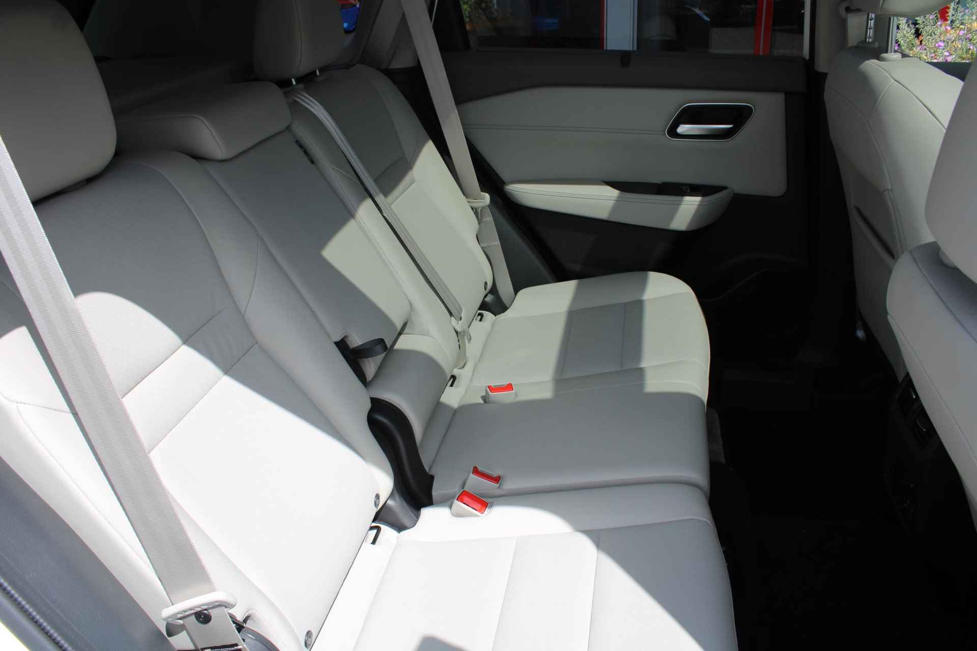 Nissan X-Trail 1.5 e-4orce Tekna 4WD 213PK AUTOMAAT | Navigatie | Adaptive cruise control | Climate control | Apple Carplay & Android Auto | 360 camera | Parkeersensoren voor & achter | Panorama dak | Lichtmetalen velgen | - 56/58