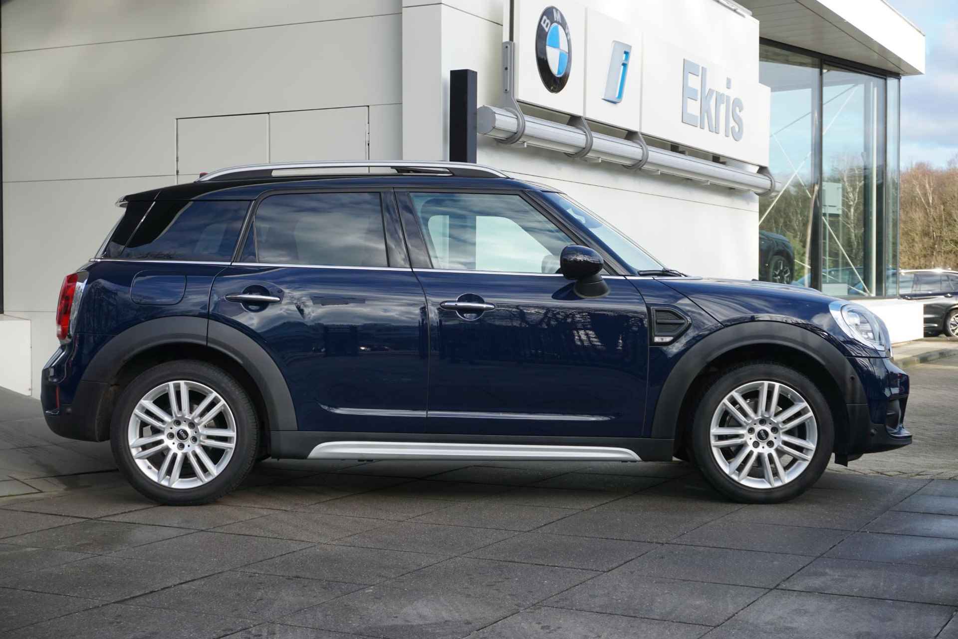 MINI Countryman Cooper l Automaat l Panoramadak l 17" lichtmetaal l Parkeersensoren voor en achter - 4/28