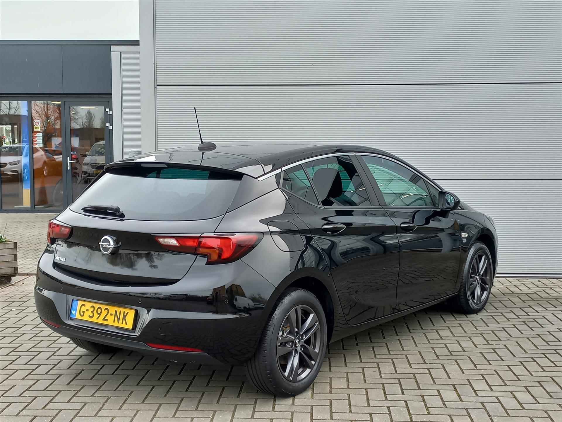 Opel Astra 1.0T 105pk "120 jaar Edition" | Climate control | Navigatie | LM velgen | Sensoren voor en achter - 4/36