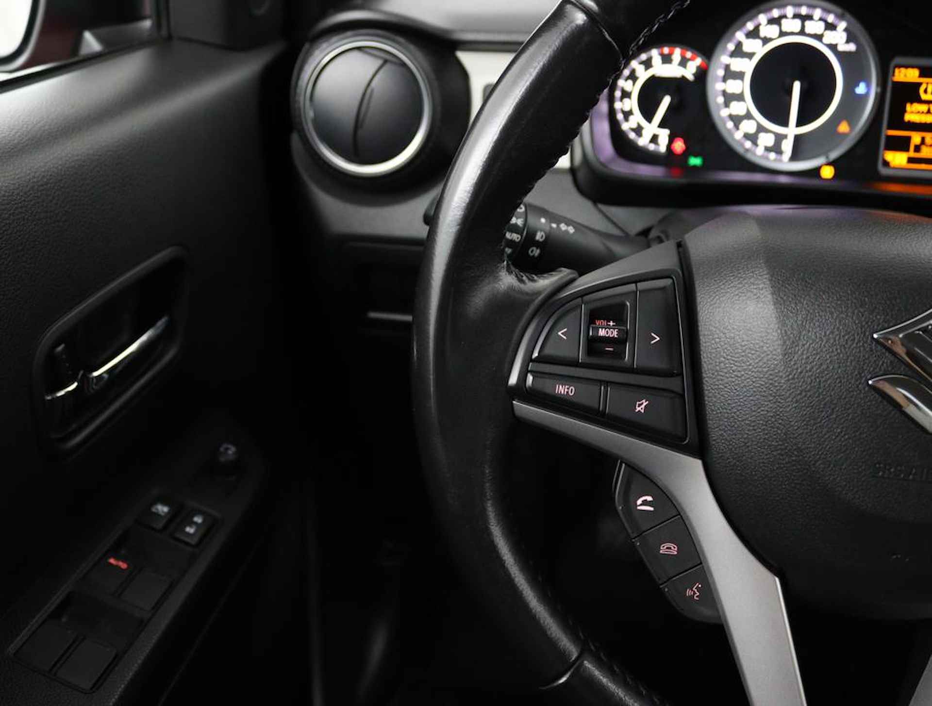 Suzuki Ignis 1.2 Smart Hybrid Style | Navigatie | Cruise Control | Suzuki Safety Pro | Keyless Entry | Led Verlichting | DAB | Stoelverwarming | Dealer Onderhouden | - 20/55