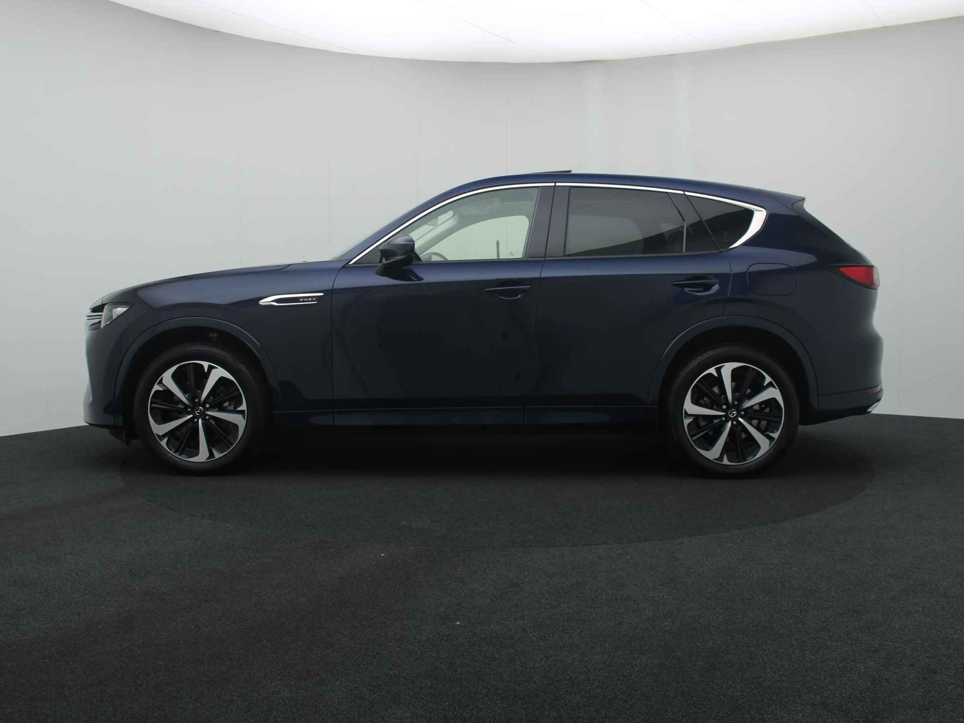 Mazda CX-60 2.5 E-SKYACTIV PHEV Takumi 4WD automaat | Panorama Pack | Convenience & Sound Pack met wegklapbare trekhaak en Klasse III alarmsysteem : dealer onderhouden - 3/52