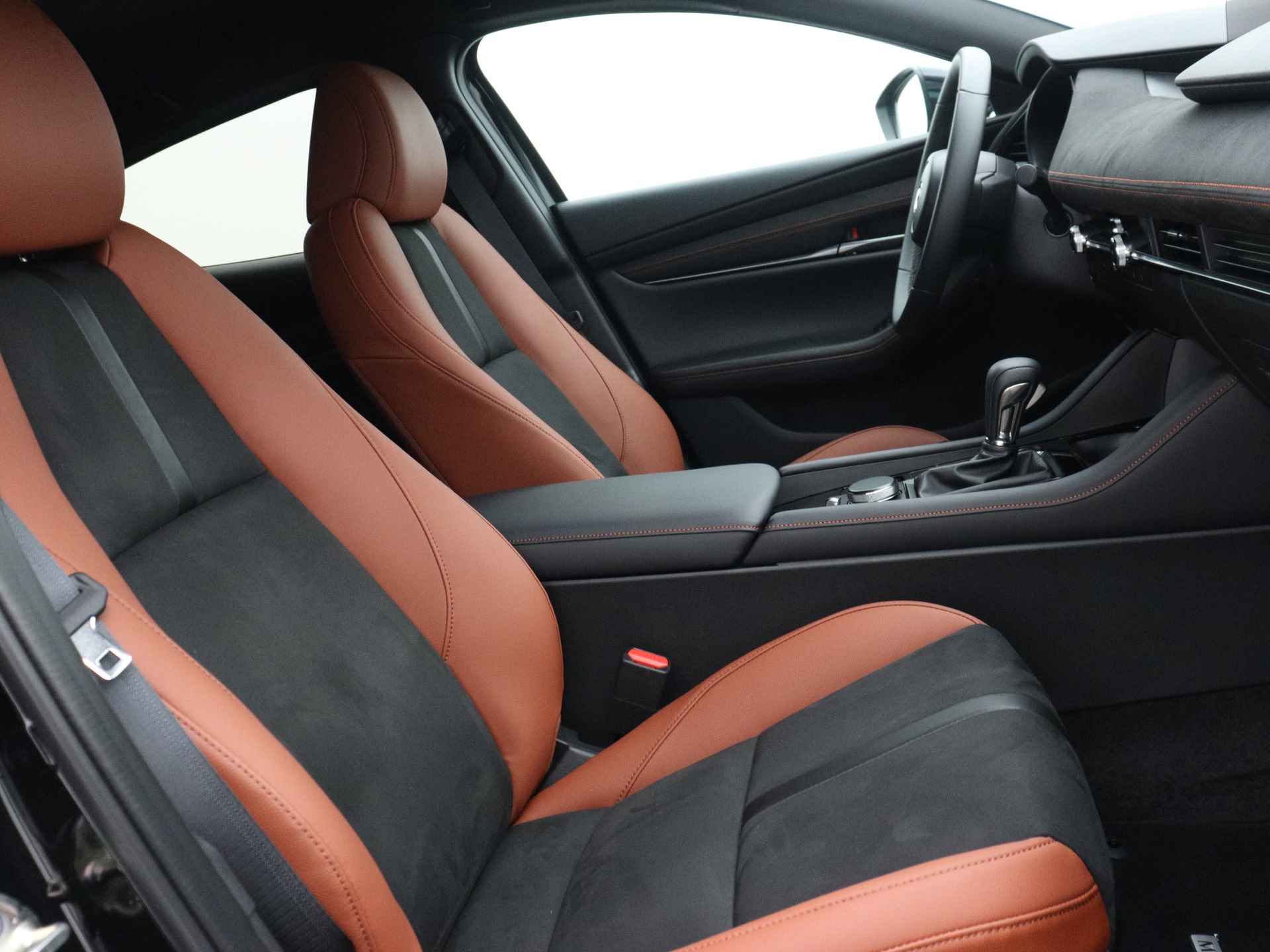 Mazda 3 2.0 e-SkyActiv-X M Hybrid 186 Nagisa | Aero pakket | Bose | Leder interieur | Stoelgeheugen | Stoelverwarming | - 31/46