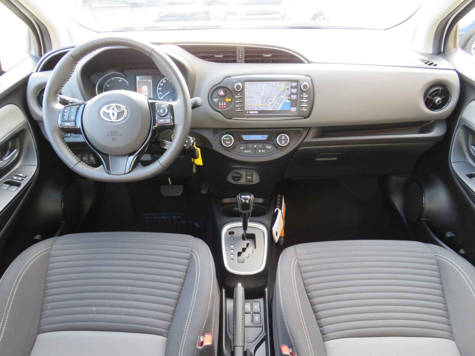 Toyota Yaris 1.5 Hybrid Aspiration Automaat | Clima-Airco | Zuinig! | Cruise Control | Inc. BOVAG-Garantie - 19/38