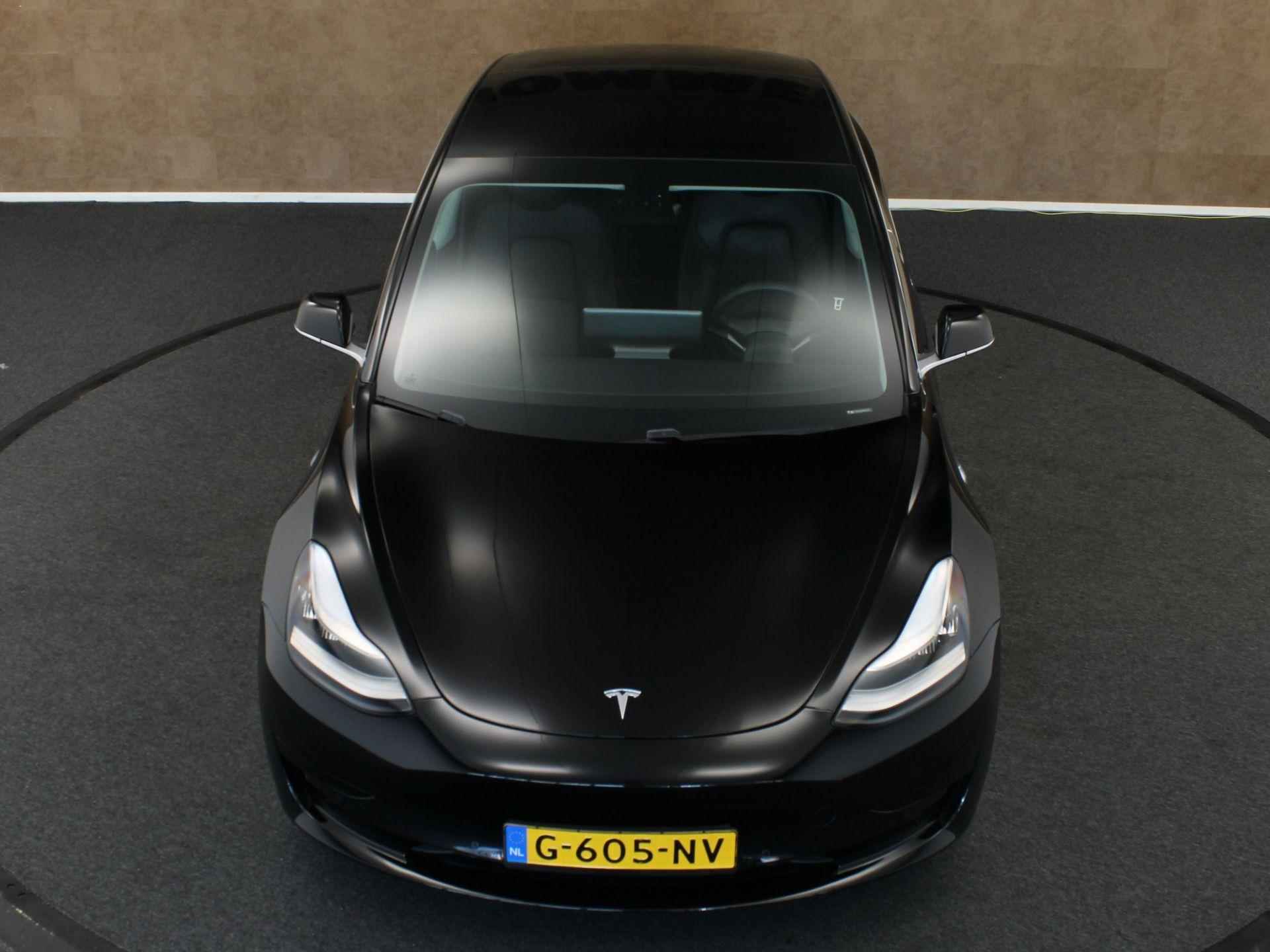 Tesla Model 3 Standard RWD Plus 60 kWh - ORIGINEEL NEDERLANDSE AUTO - AFNEEMBARE TREKHAAK - TREKGEWICHT 1000 KG - PANORAMA DAK - VOORSTOELEN VERWARMD - CLIMATE CONTROL - ELEKTRISCH VERSTELBARE VOORSTOELEN - ELEKTRISCH VERSTELBARE BESTUURDERSSTOEL - 6/33