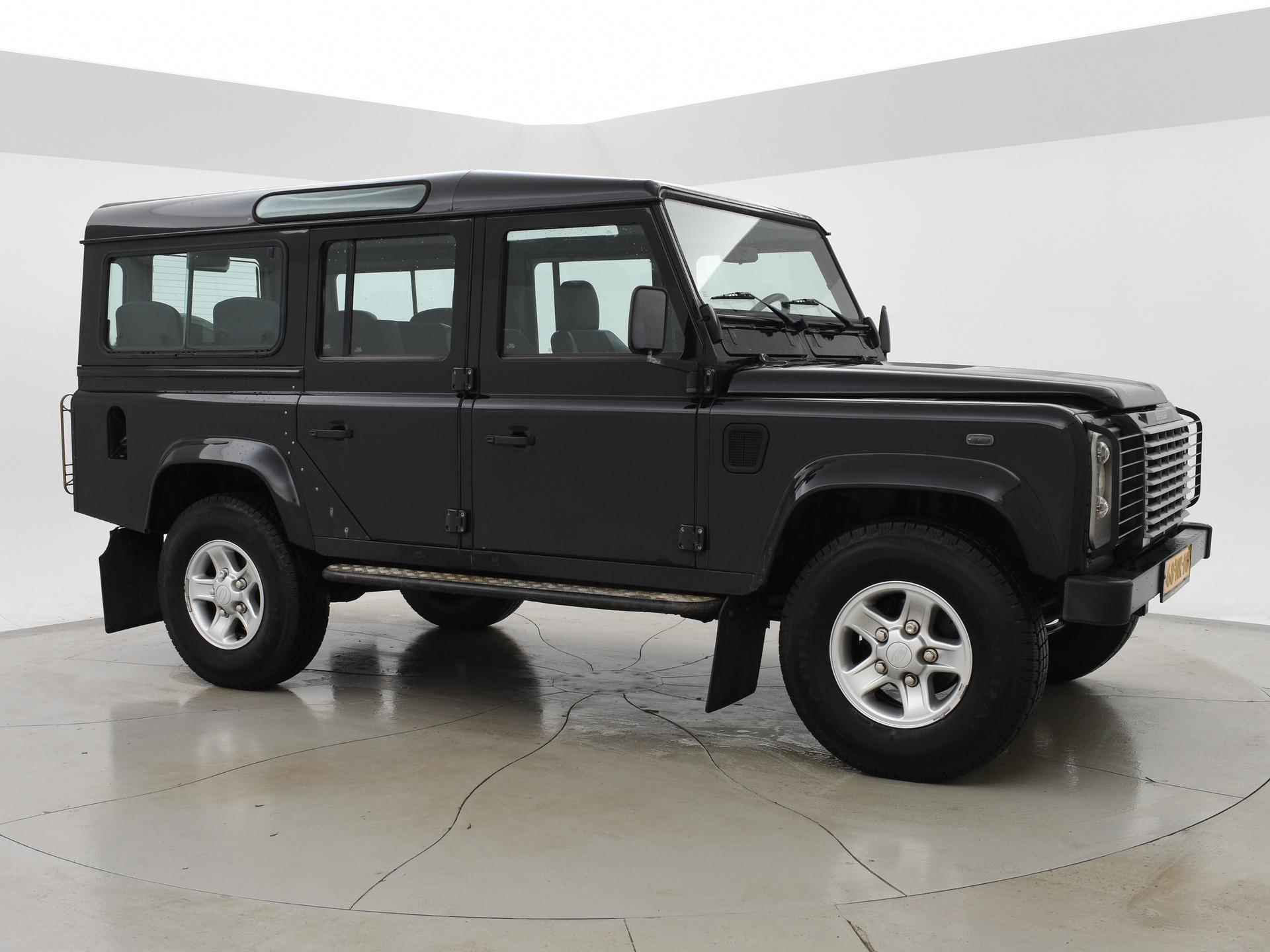 Land Rover Defender 2.5 TD5 110 SW G4 9-PERSOONS + STANDKACHEL / STOELVERW. / AIRCO - 10/25