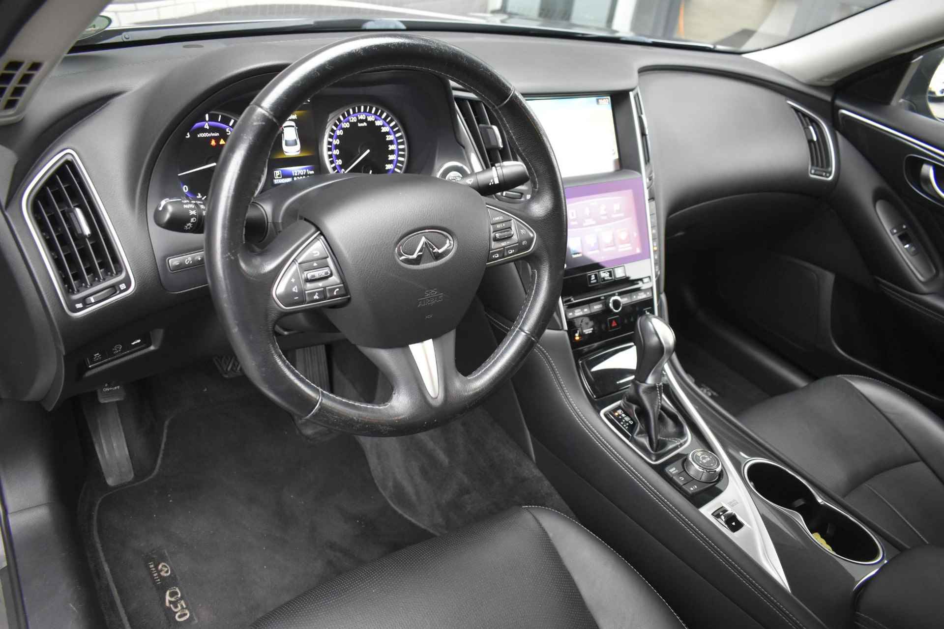 Infiniti Q50 2.0t Business Premium / Automaat / Leder / Stoelverwarming / Navigatie - 3/41