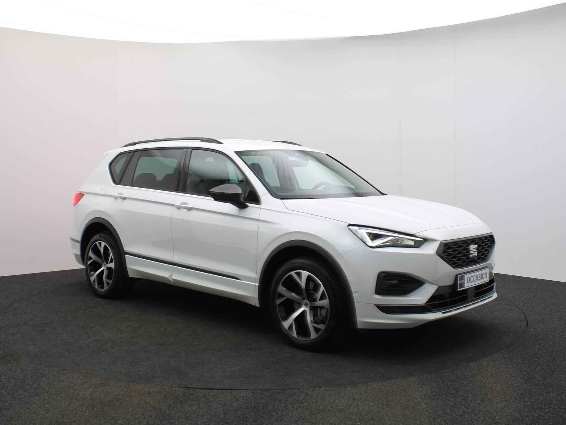 SEAT Tarraco FR Business 1.4 TSI e-Hybrid 245pk DSG Automaat Adaptive cruise control, Navigatie, Achteruitrijcamera, LED verlichting, Stuurwiel verwarmd, Parkeersensoren - 8/42