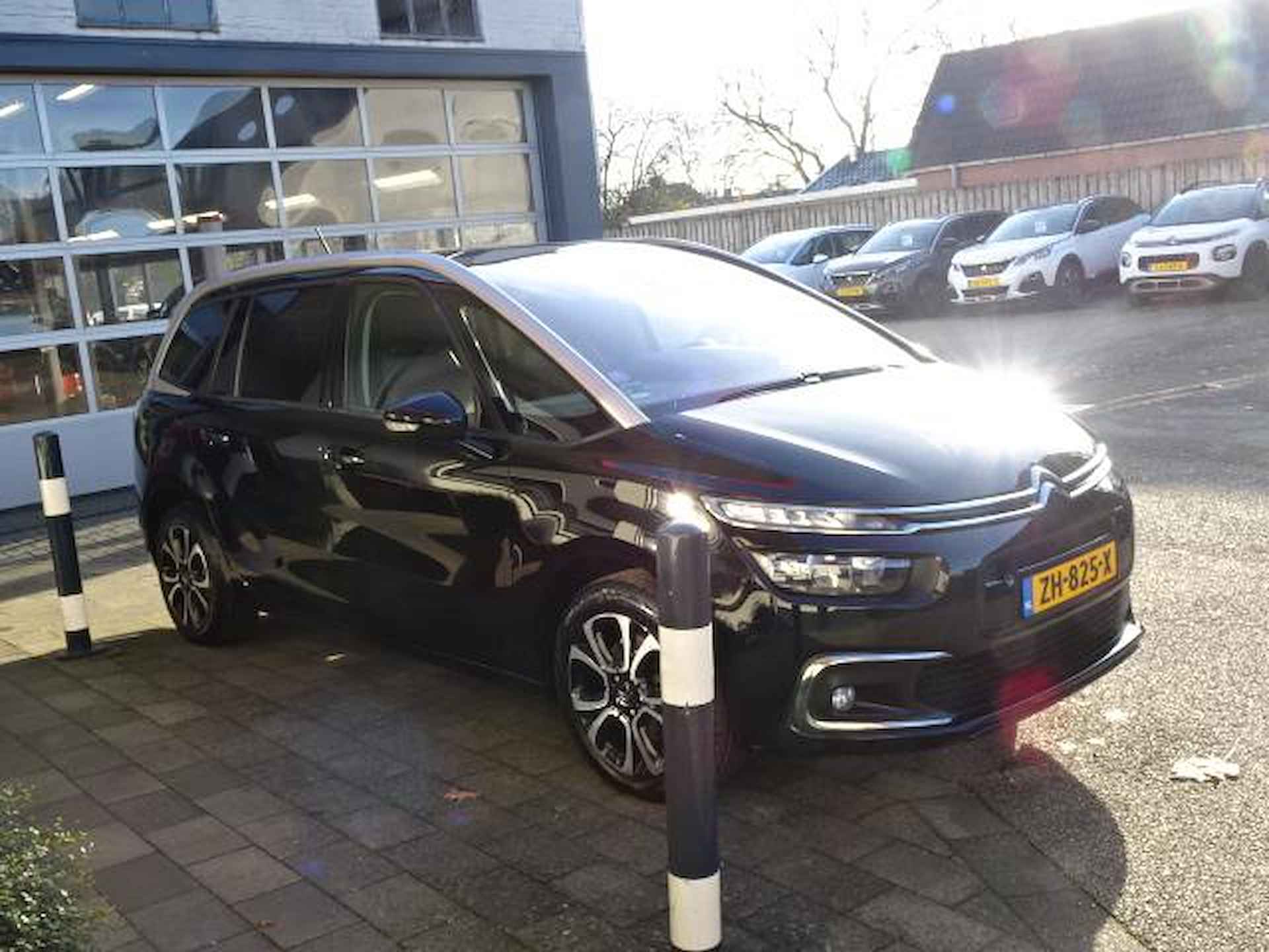 Citroen Grand C4 SpaceTourer 1.6 PureTech Shine - 8/30