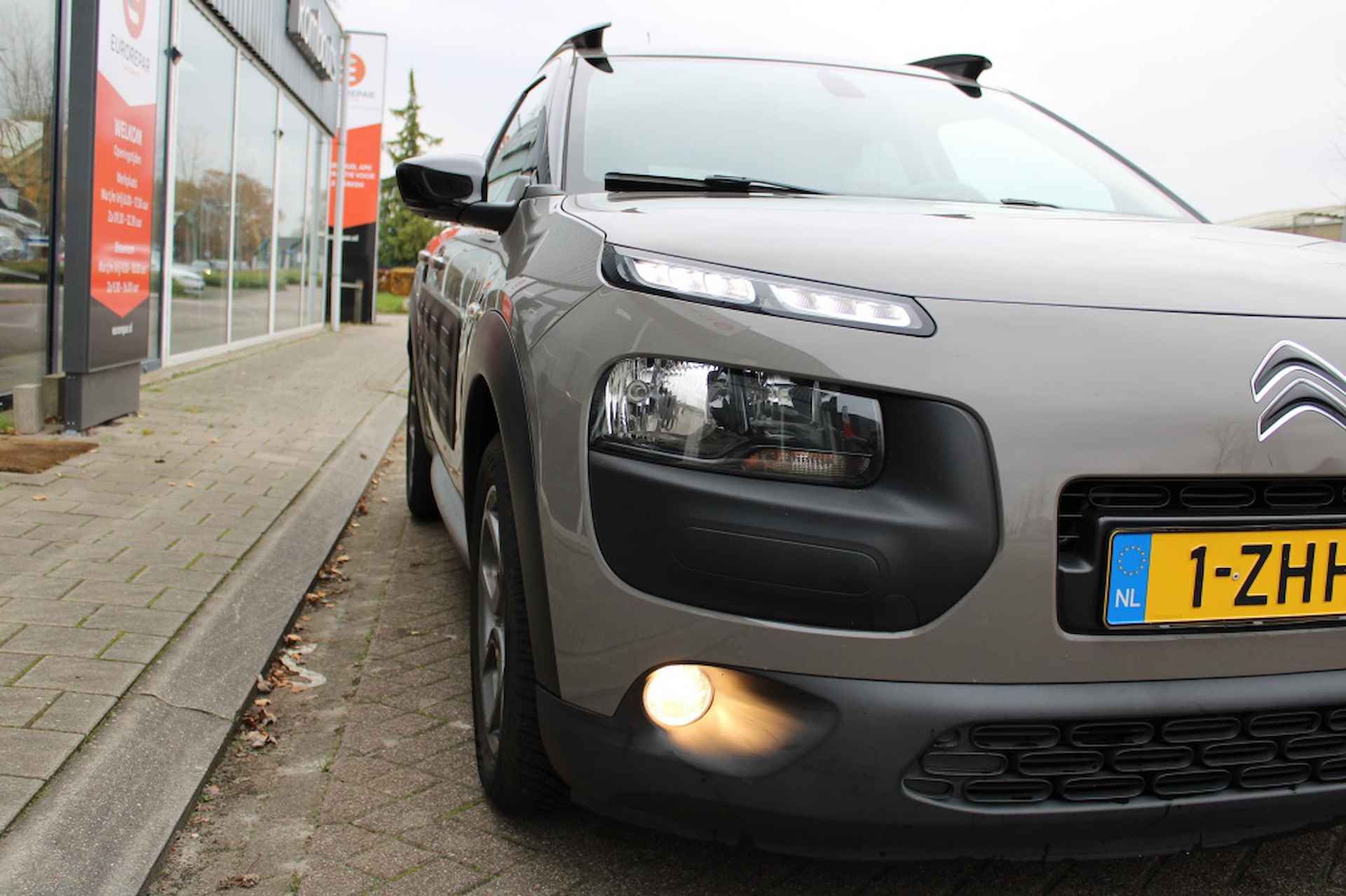 Citroen C4 Cactus 1.2 e-VTi Shine Automaat - 27/31