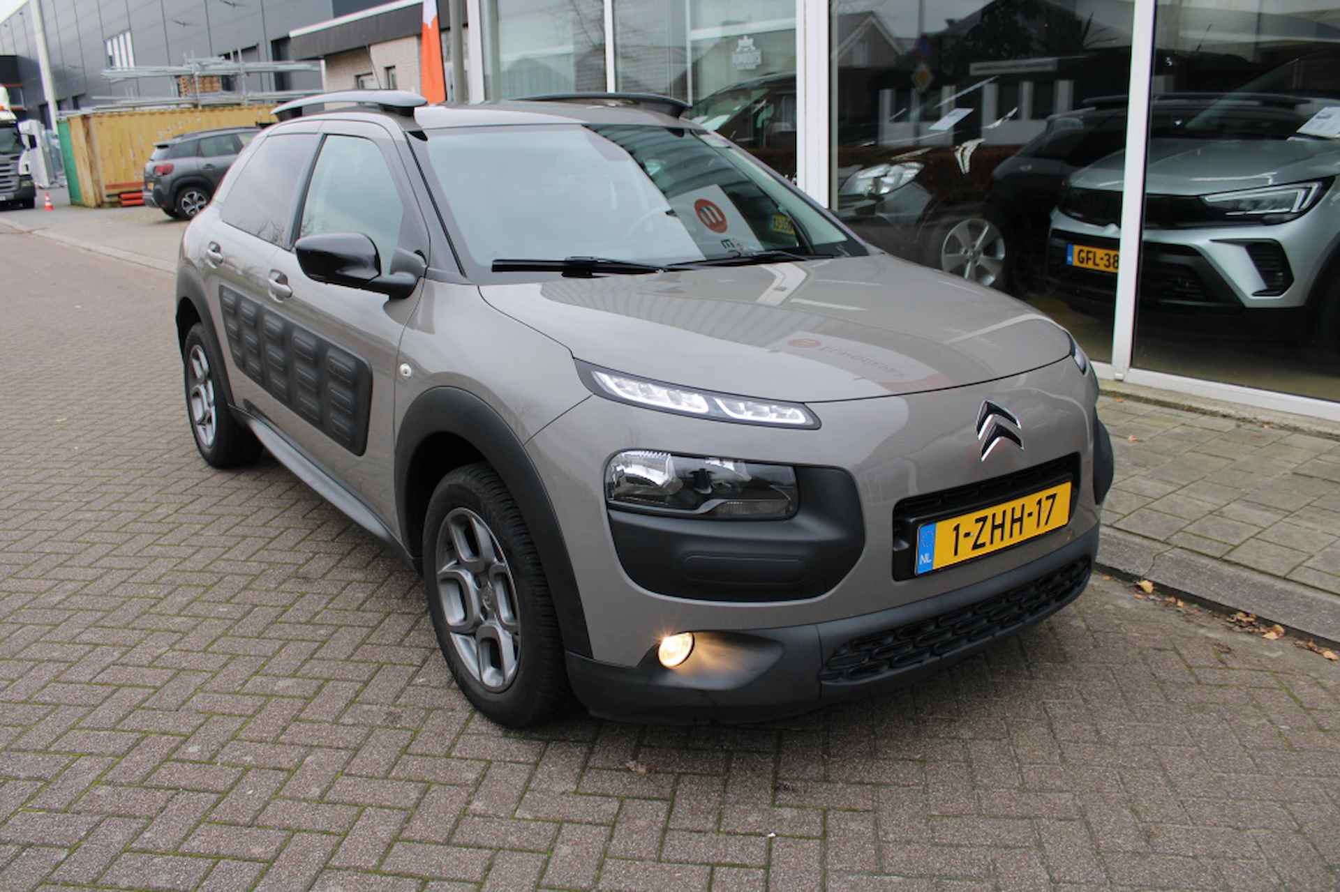 Citroen C4 Cactus 1.2 e-VTi Shine Automaat - 30/31