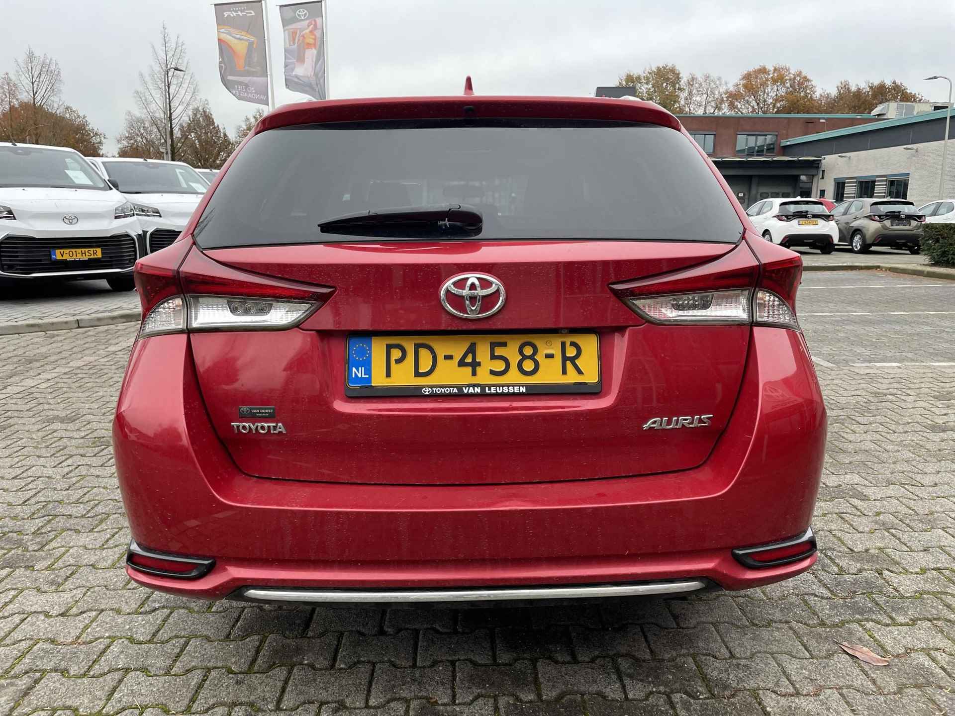 Toyota Auris Touring Sports 1.2T TREND PANO-DAK NAVI CRUISE CLIMA CAMERA DAB+ NL-AUTO 1E-EIG - 9/23