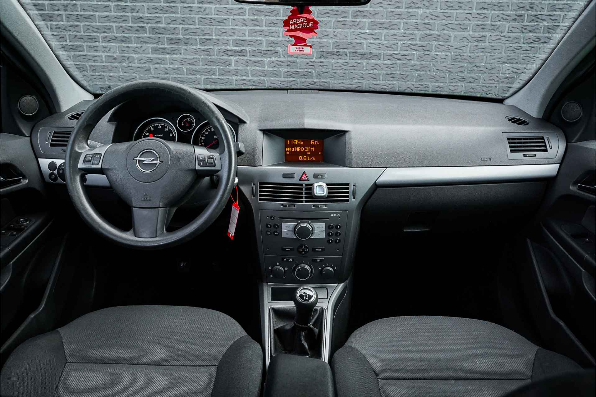 Opel Astra Wagon 1.6 Edition | Airco | Radio | Trekhaak | - 2/26