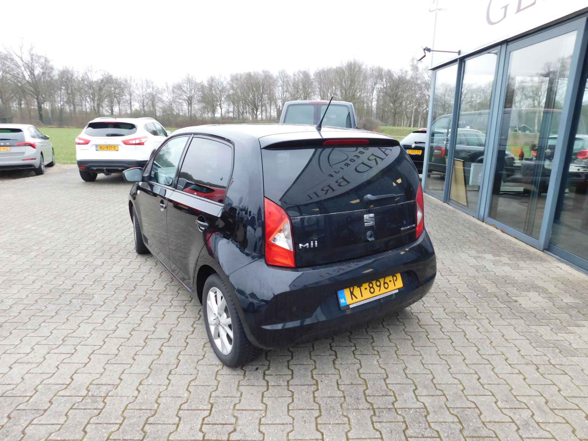 SEAT Mii 1.0 Sport Connect, Pdc, Cruise - 16/36