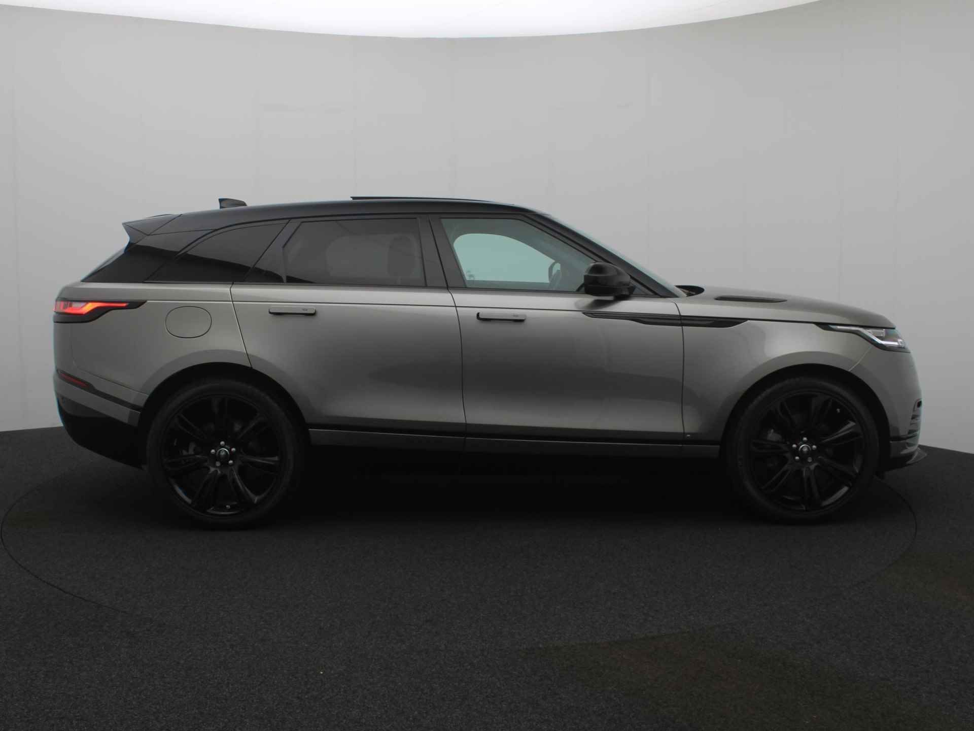 Land Rover Range Rover Velar P380 V6 AWD R-Dynamic S | Panorama Dak | 22 Inch | Black Pack | Cold Climate Pack | Luchtvering | NP € 132.663,- - 6/38