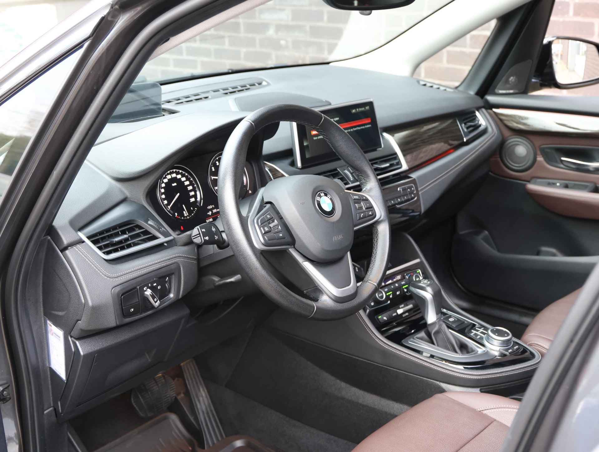 BMW 2-serie Active Tourer 225xe iPerformance | Schuif/Kanteldak | Harman Kardon | Achteruitrijcamera - 12/52