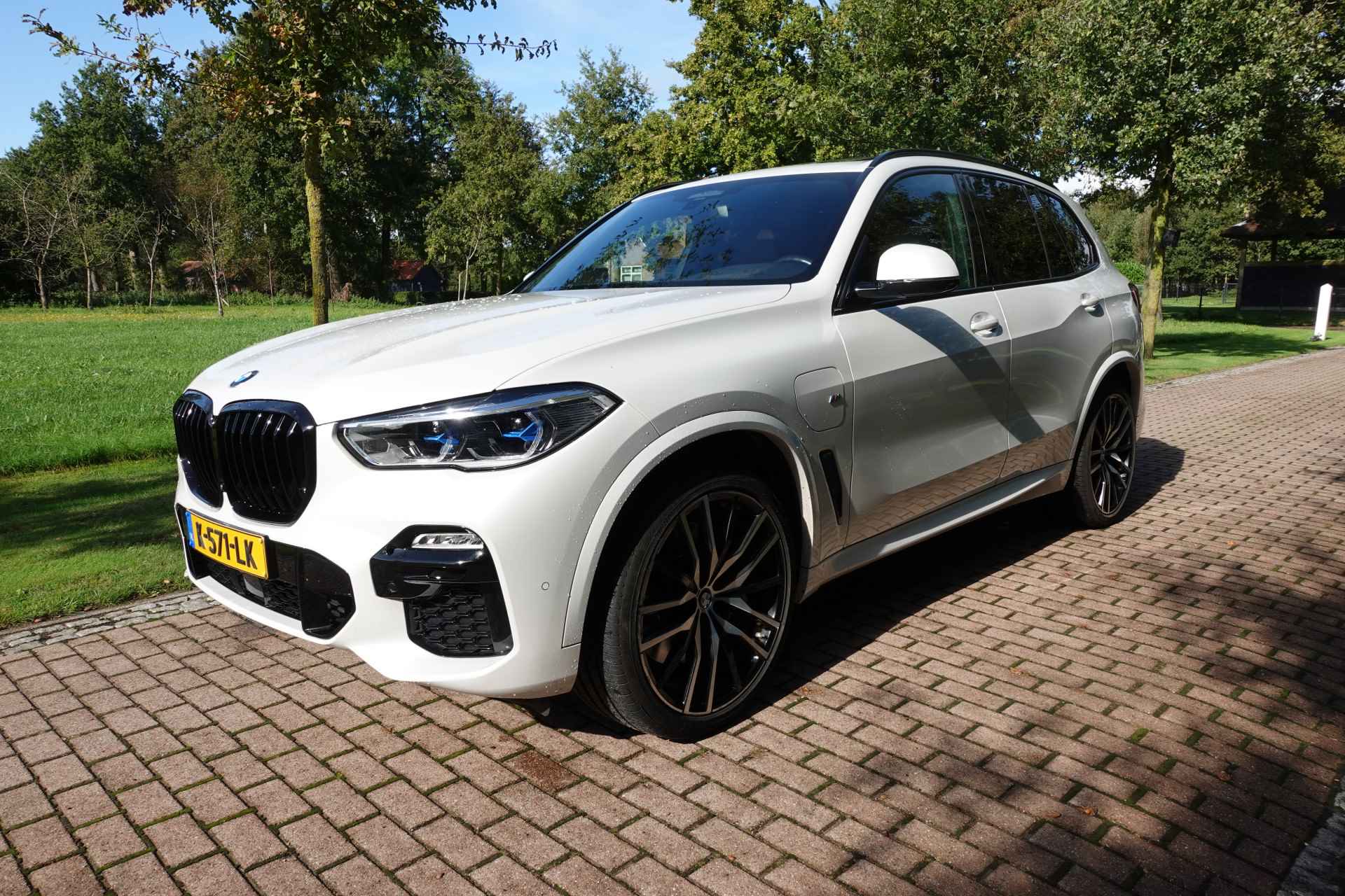 BMW X5 xDrive45e M-Sport High Executive 22 Inch Pano,Laser,Head up,H&K,Soft Close, Panorama-Glasdak Sky Lounge 1 eig Ned. Auto verw beker houders. - 4/29