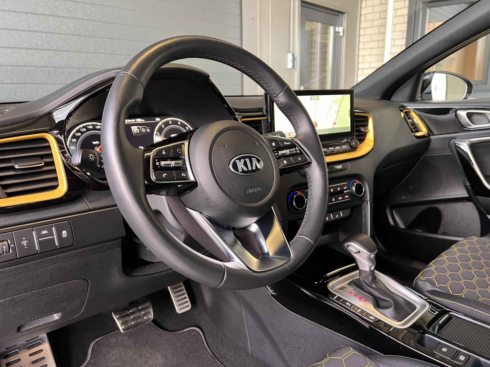 Kia XCeed 1.5 T-GDI ExecutiveLine Design Pack | Adaptieve Cruise | 18"LMV | Luxe Lederen bekleding | All-in rijklaar prijs - 9/56