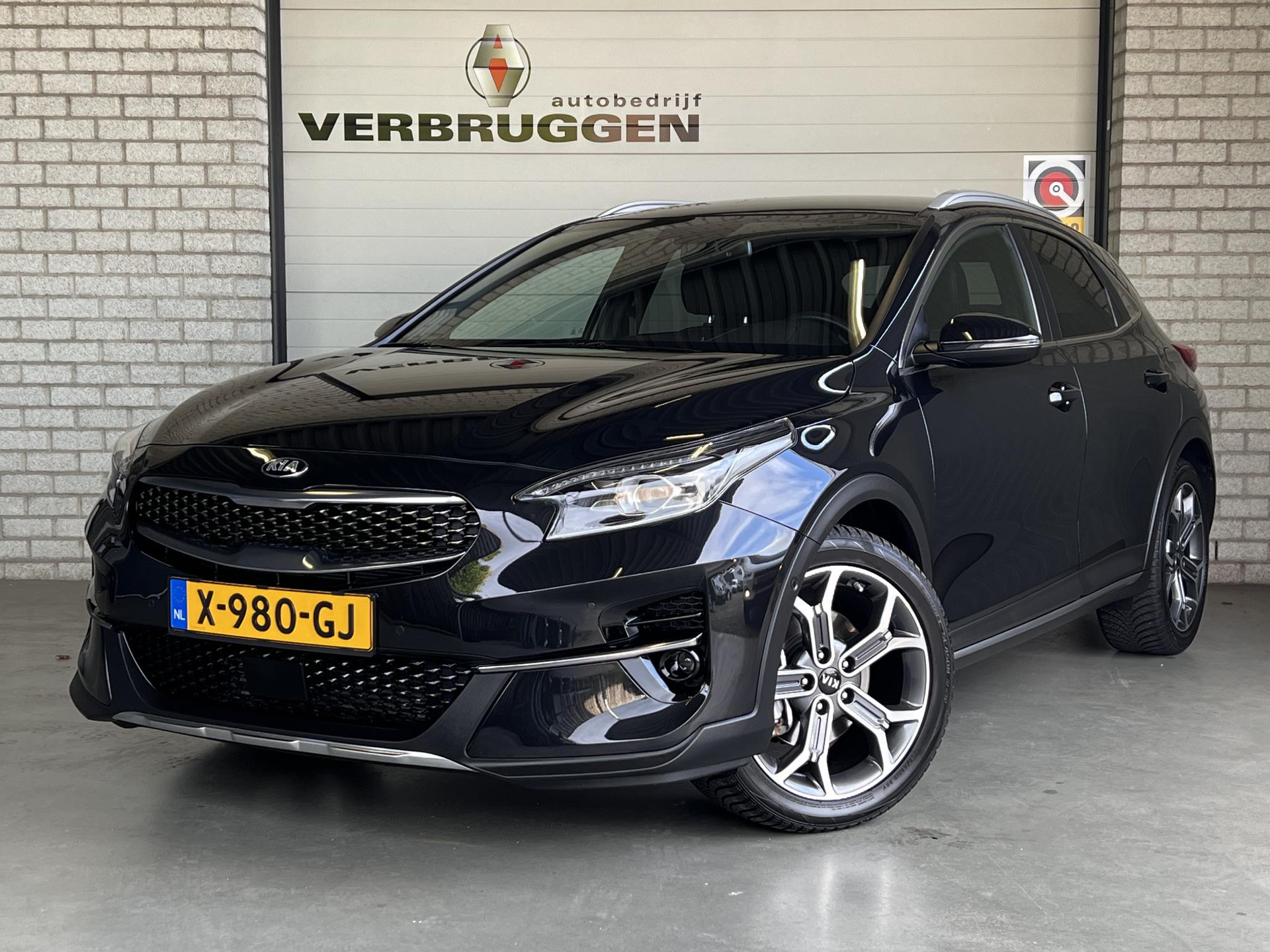 Kia XCeed 1.5 T-GDI ExecutiveLine Design Pack | Adaptieve Cruise | 18"LMV | Luxe Lederen bekleding | All-in rijklaar prijs