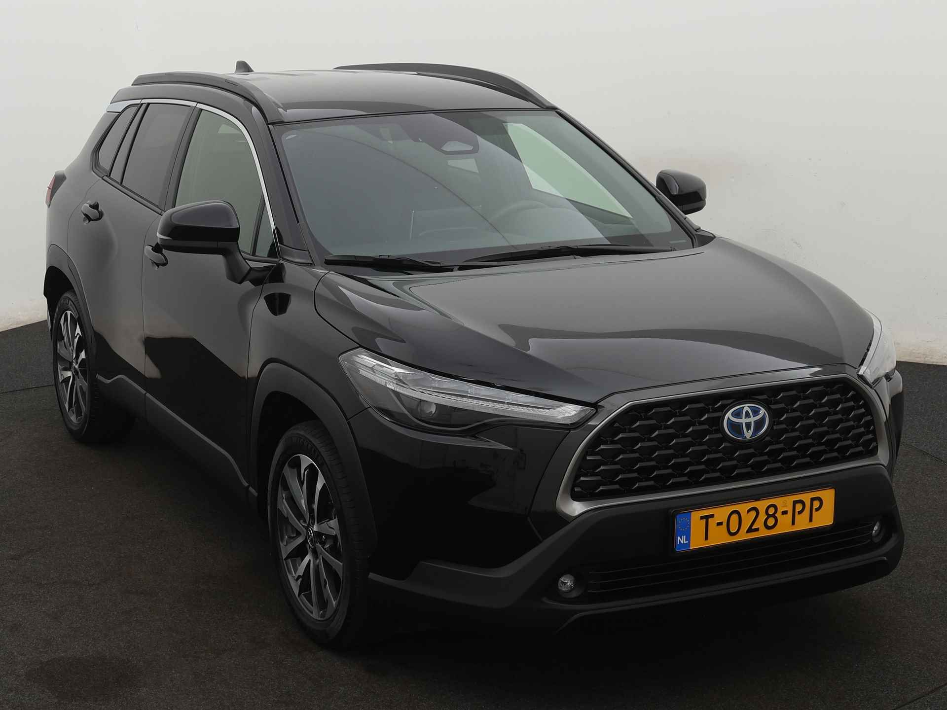 Toyota Corolla Cross 2.0 High Power Hybrid First Edition | Navigatie | Apple Carplay/Android Auto | Half Leder | - 29/46