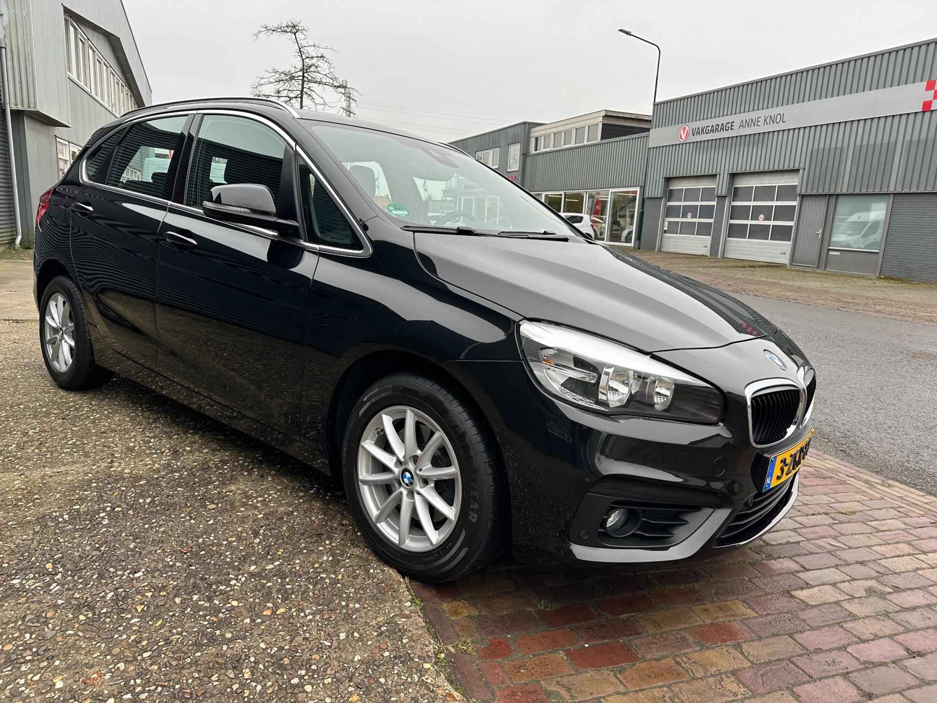 BMW 2-serie Active Tourer 220i Executive Automaat - 4/34