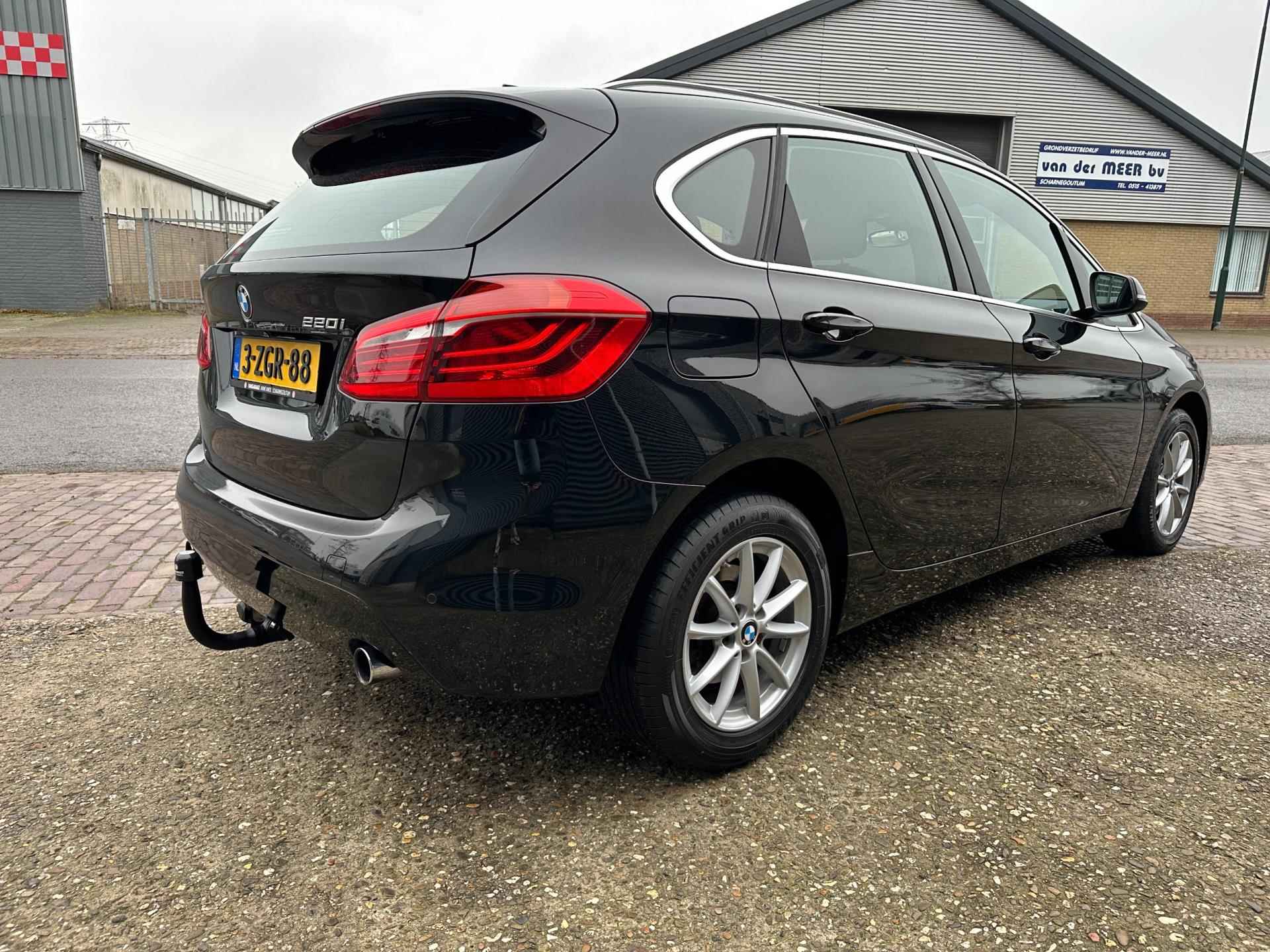 BMW 2-serie Active Tourer 220i Executive Automaat - 7/34