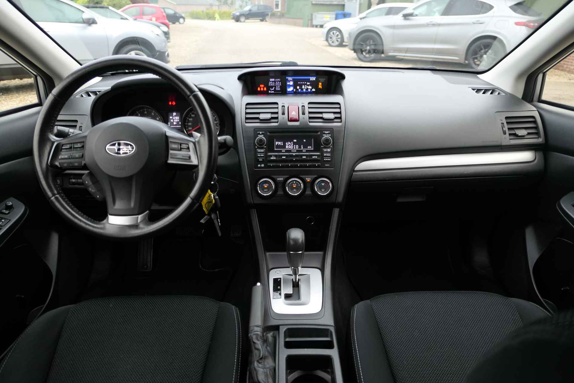 Subaru XV 2.0i Luxury AWD, AUTOMAAT, Rijkelijk uitgevoerd, BETROUWBAAR .. Climate contr. L+R, Cruise, Tel, Audio, F1 flippers, enz. - 29/50