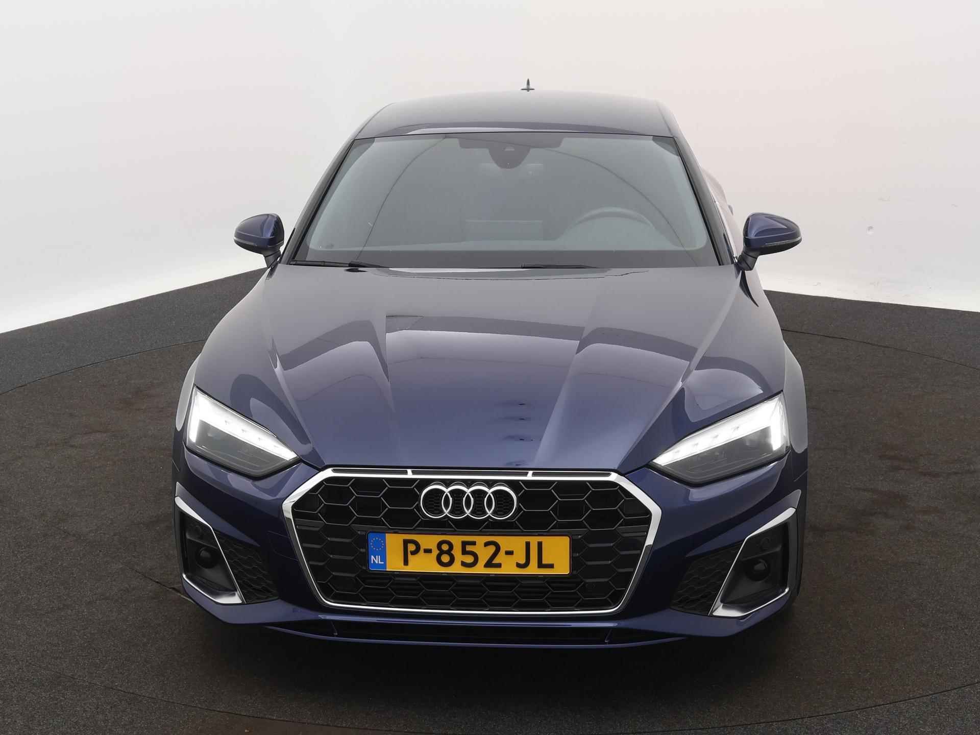 Audi A5 Sportback 35 TFSI S edition Competition 150 PK | S-Line | Automaat | Achteruitrijcamera | Stoelverwarming | Matrix LED | Navigatie | Virtual Cockpit Plus | Cruise Control | Alcantara | Elektrische voorstoelen | - 6/22