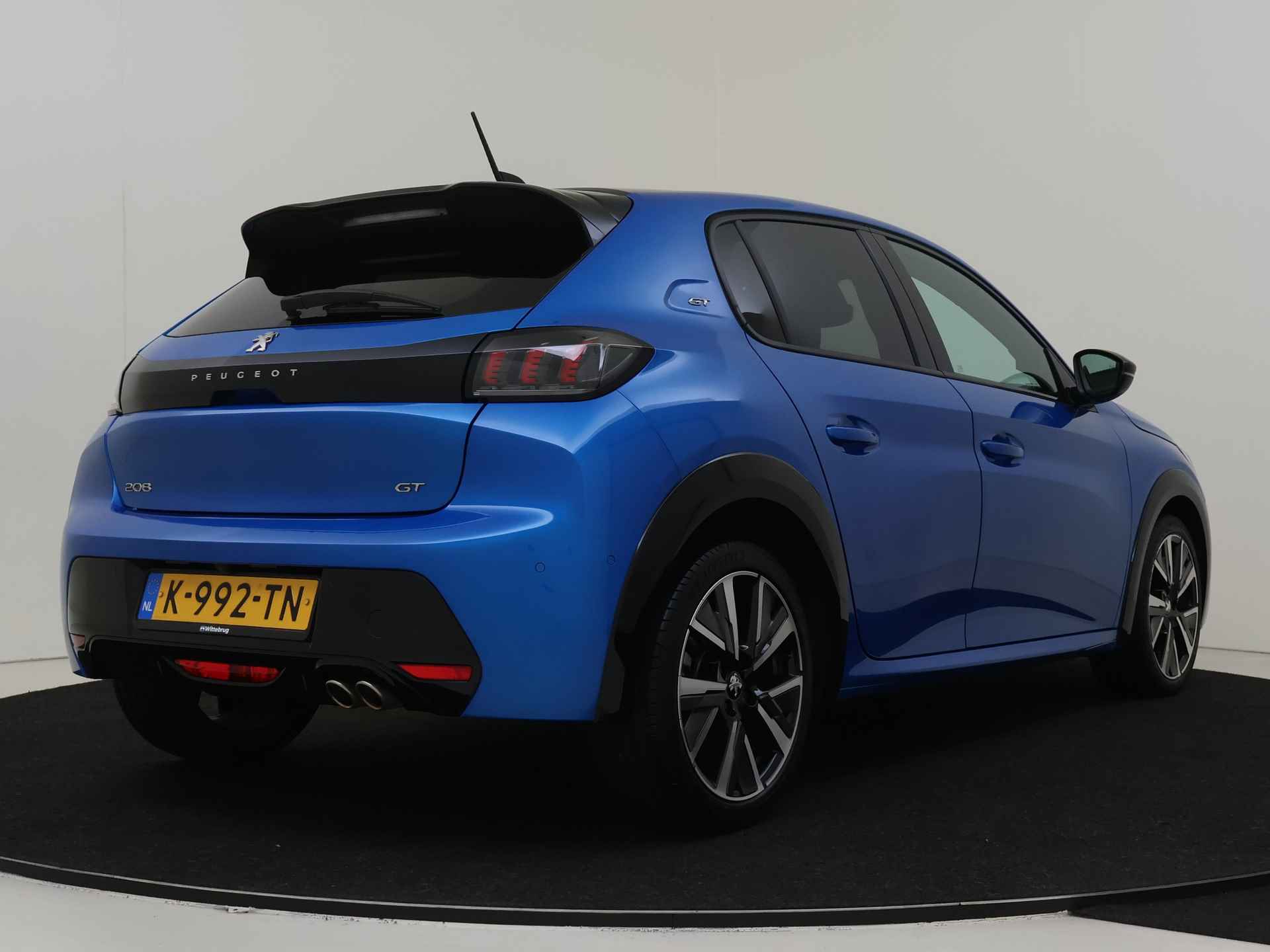 Peugeot 208 1.2 PureTech 131pk GT Automaat | 3D Navi | Camera | Parkeersensoren - 11/47