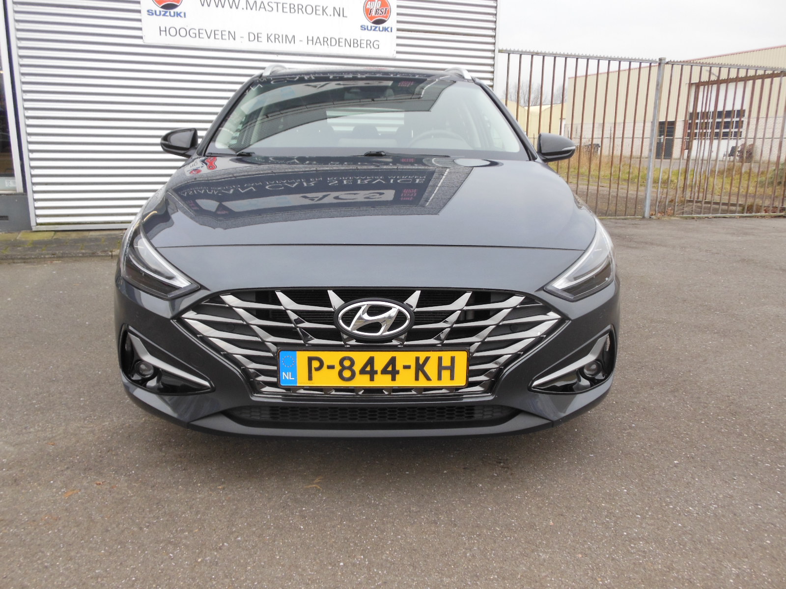 Hyundai i30 Wagon 1.5 T-GDi MHEV Premium Staat in Hoogeveen