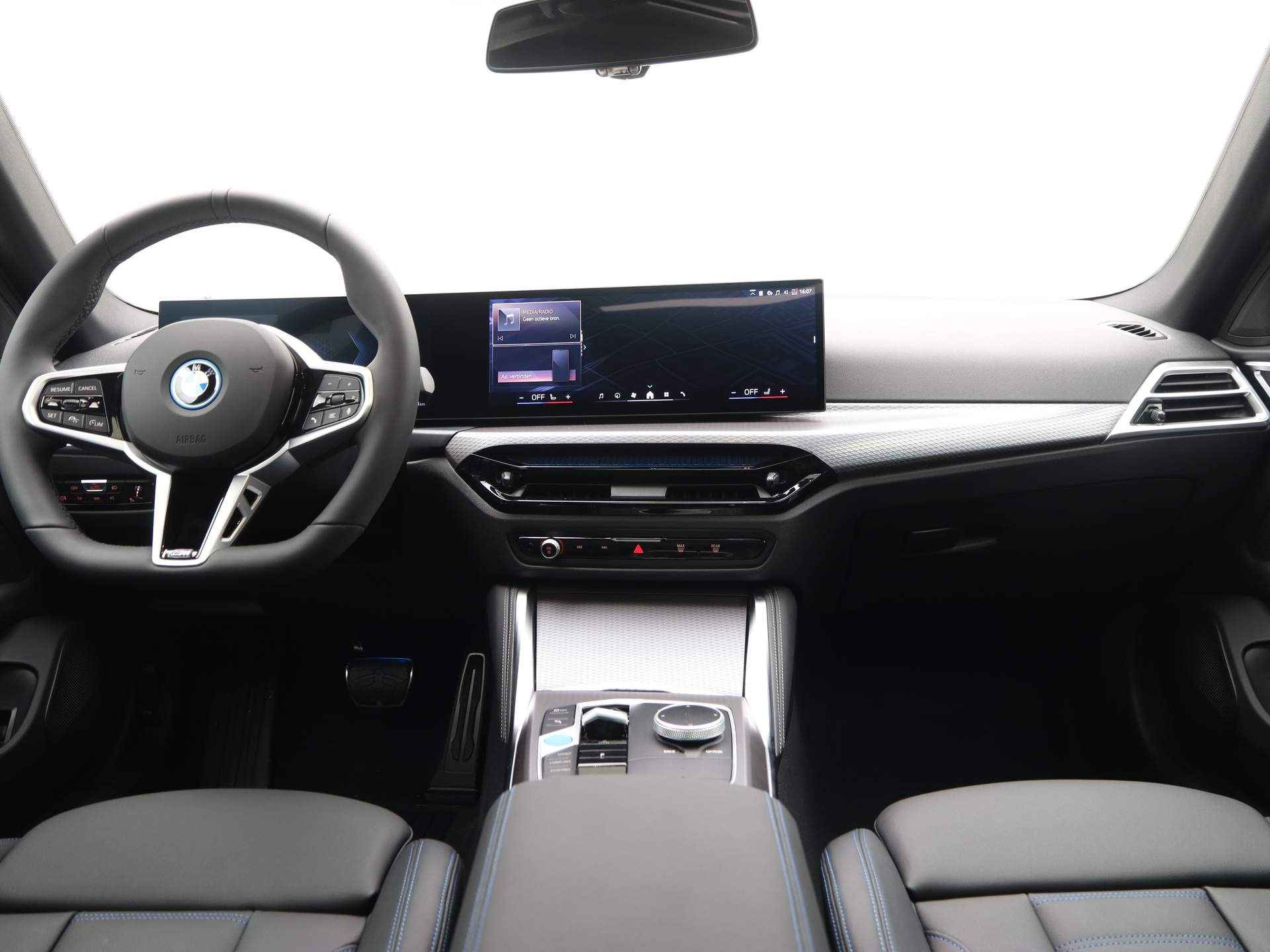 BMW i4 eDrive35 70 kWh - 14/26