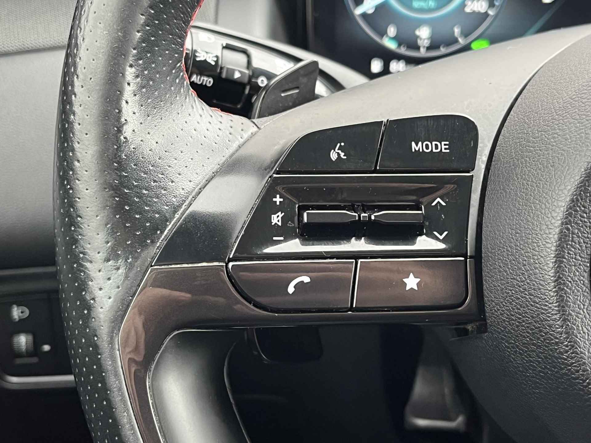 Hyundai Tucson 1.6 T-GDI PHEV 265PK Automaat Premium N Line 4WD / Adaptieve cruise control / Alcantara/lederen bekleding / Stoelverwarming & Stoelventilatie - 10/58