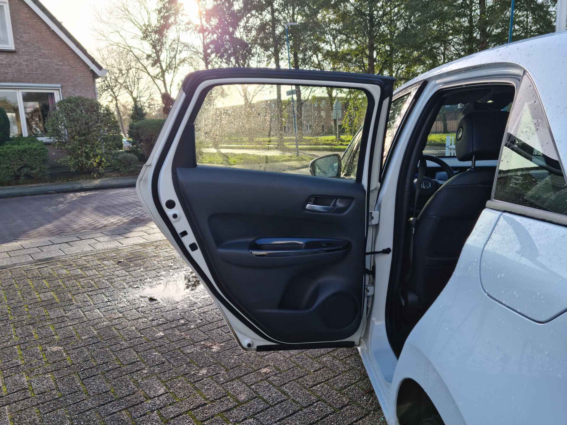 Honda Jazz 1.5 e:HEV Elegance Parkeersensoren, Apple/Android, Stoel verwarming , All-in Rijklaarprijs - 5/25