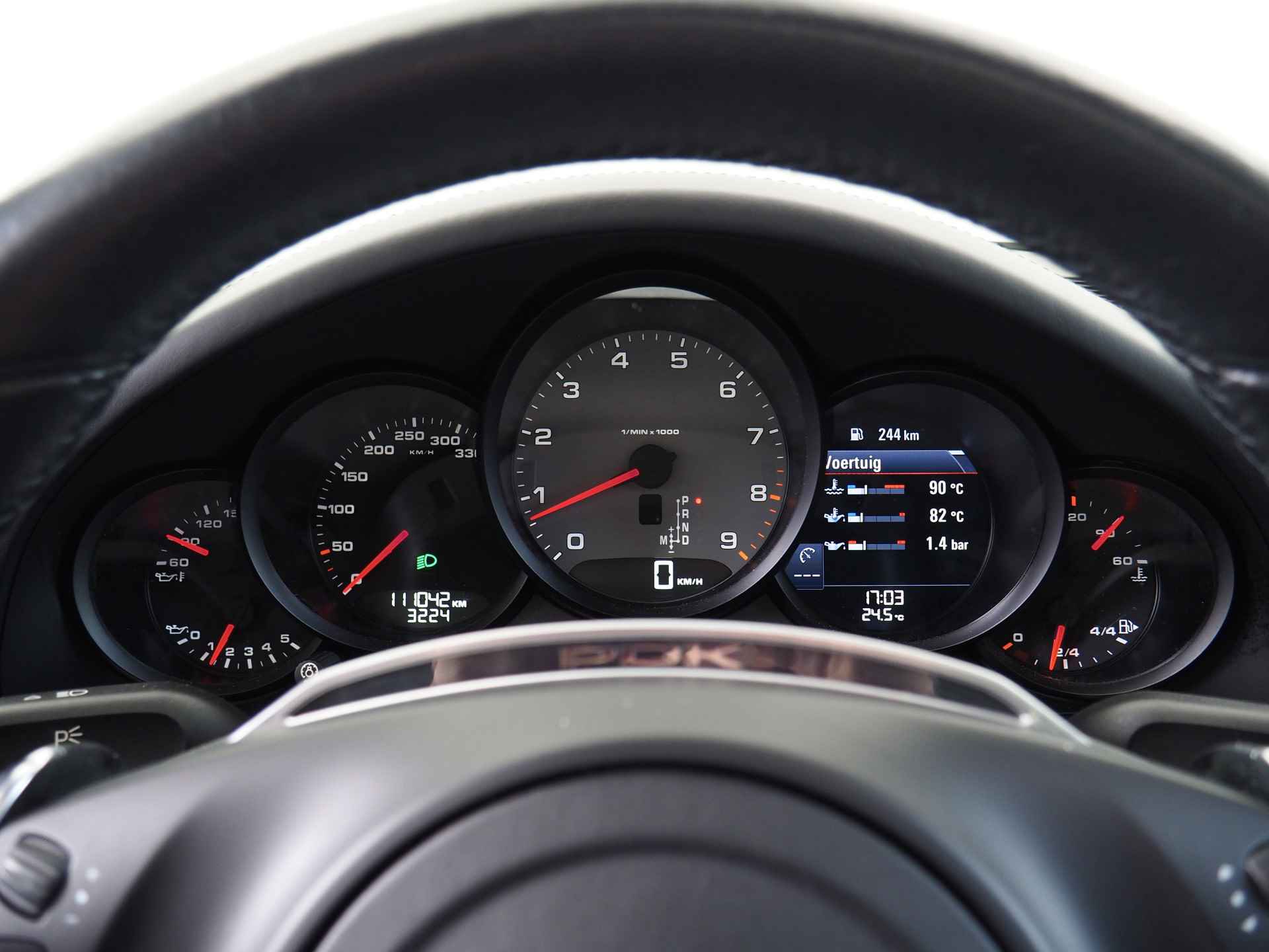 Porsche 911 3.8 Carrera 4S | Sport Chrono Pack | Panoramadak | Navigatie | Stoelverwarming | Achteruitrijcamera | Parkeersensoren voor- en achter | Sportuitlaat | - 27/35