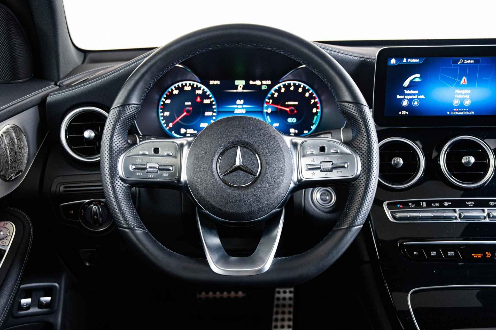 Mercedes-Benz GLC-klasse Coupé 300e 4MATIC Premium AMG - Panoramadak - Burmester - Keyless GO - Parkeerpakket met 360 camera - Head-Up Display - 34/55