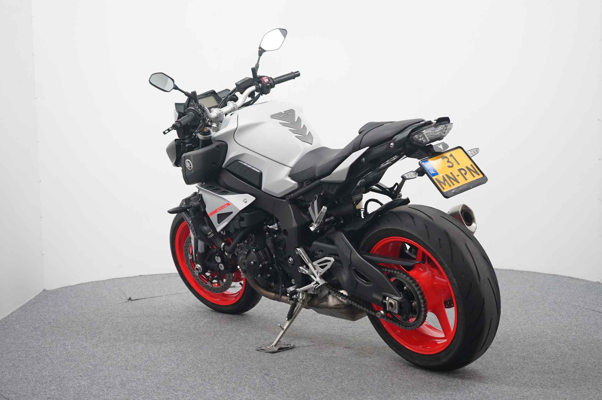 Yamaha MT-10 ABS-TCS-QS - 6/17