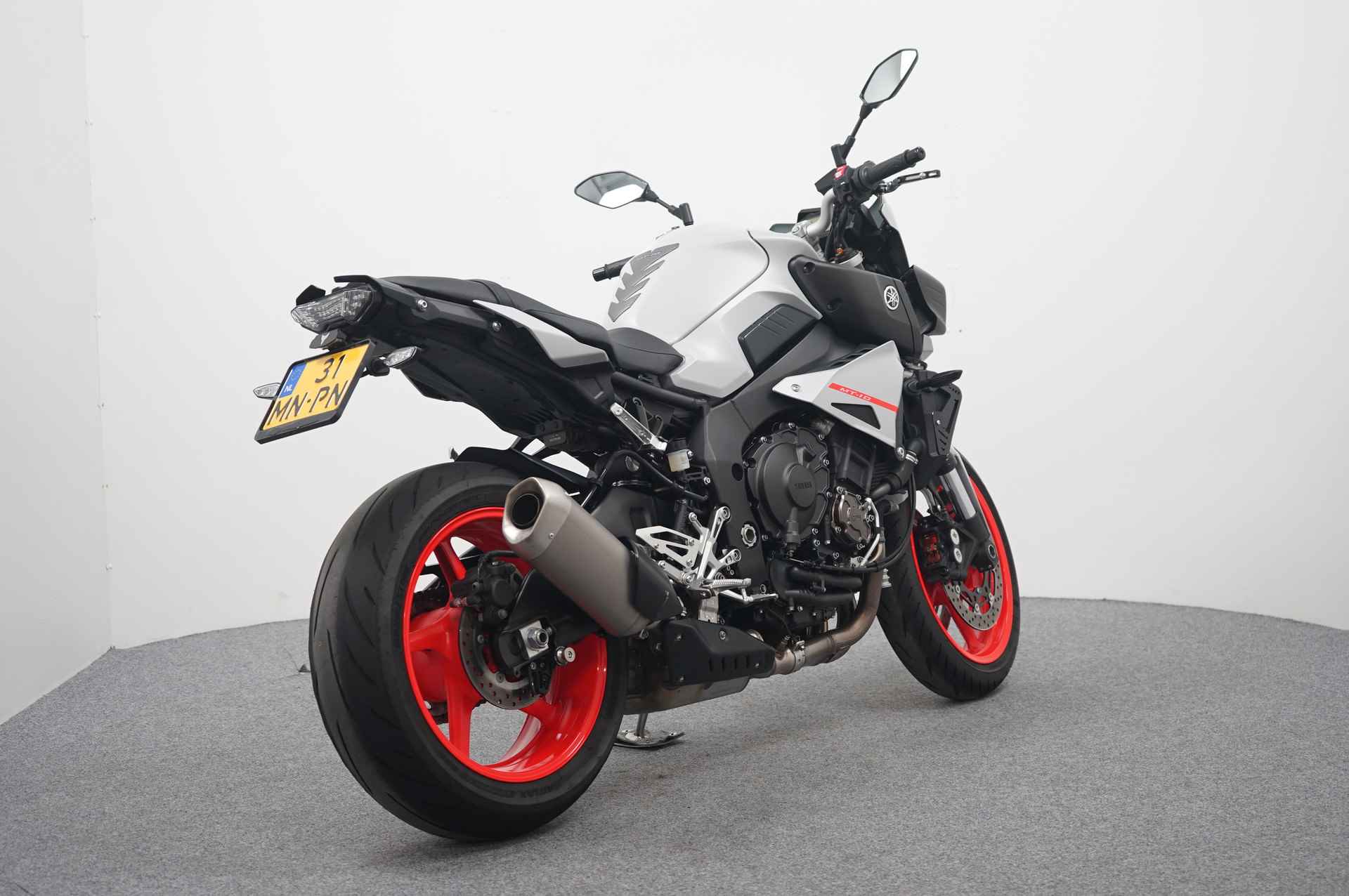 Yamaha MT-10 ABS-TCS-QS - 8/17