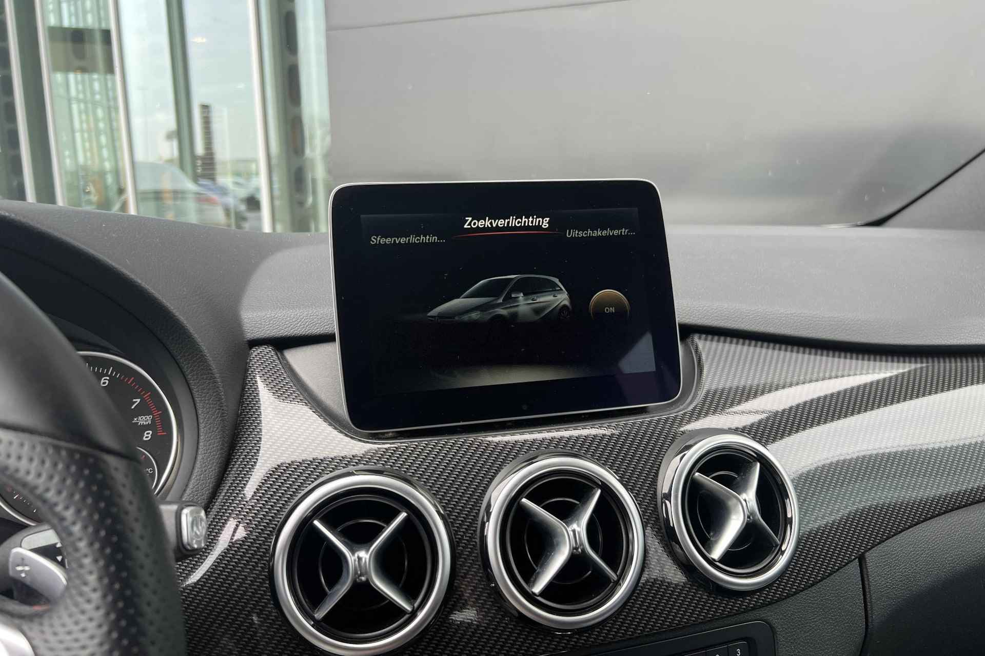 Mercedes-Benz B-klasse B 180 Automaat AMG Line | Nightpakket | Ambition Pakket | LED | Parkpilot | Navigatie | Licht en Zichtpakket | Zitcomfortpakket - 15/22