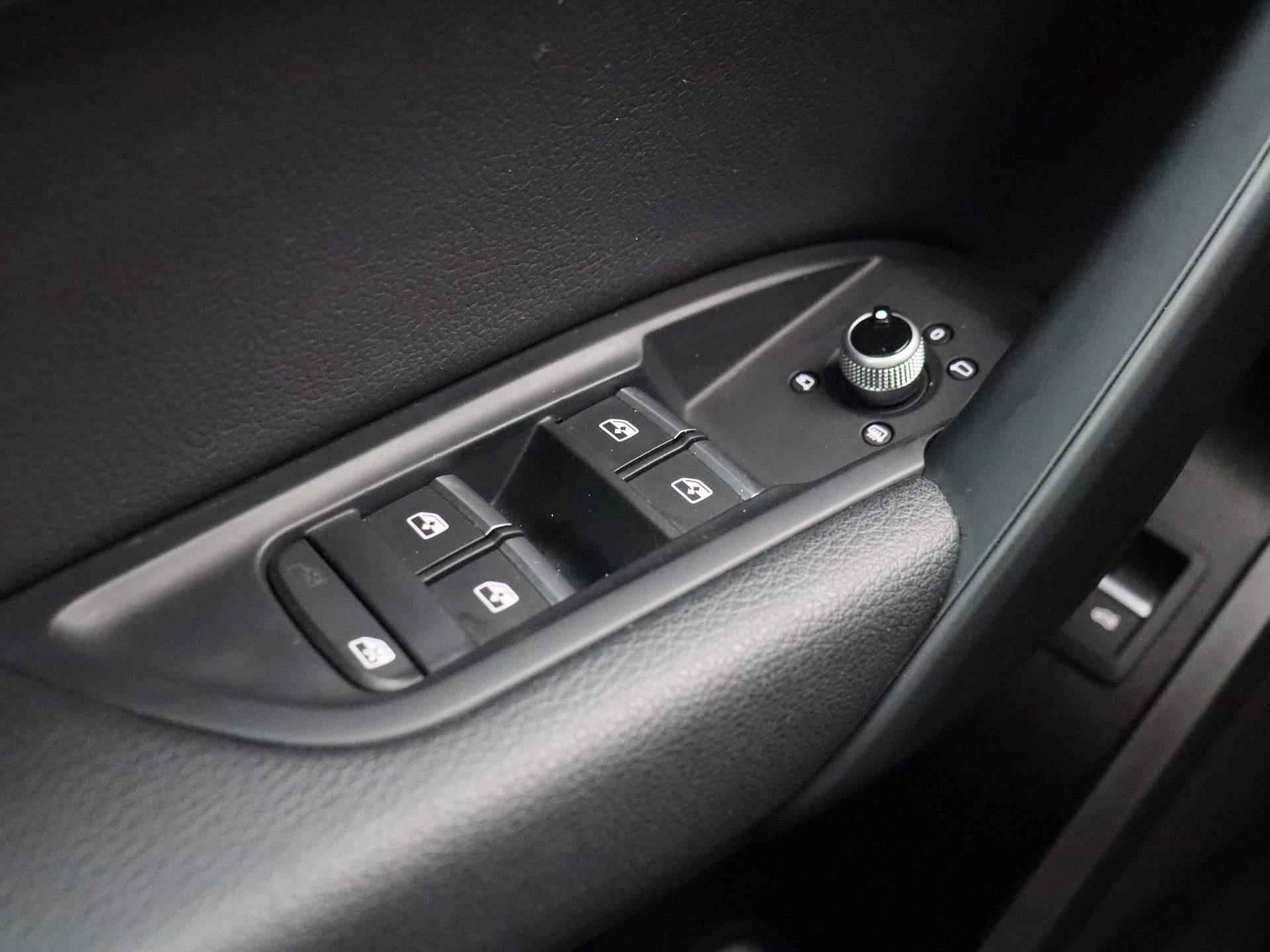 Audi Q5 35 TDI quattro Pro Line Automaat | Navi | Bluetooth | Cruise | PDC | Xenon | LED | Leder | Elektrisch Bedienbare Achterklep | - 28/40