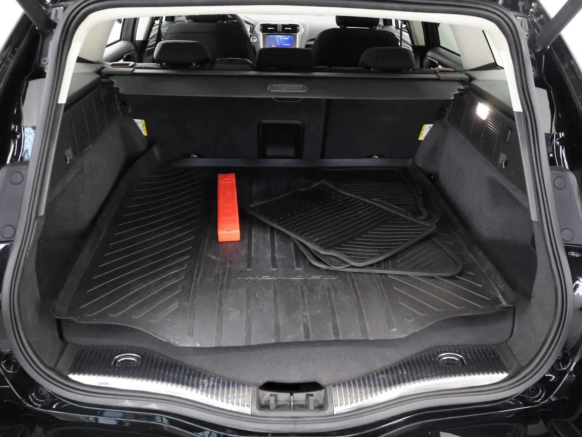 Ford Mondeo Wagon 2.0 IVCT HEV Titanium | Adaptive Cruise Control | Elekt. Voorstoelen met geheugen | Elekt. Achterklep | Winter pack | - 38/44