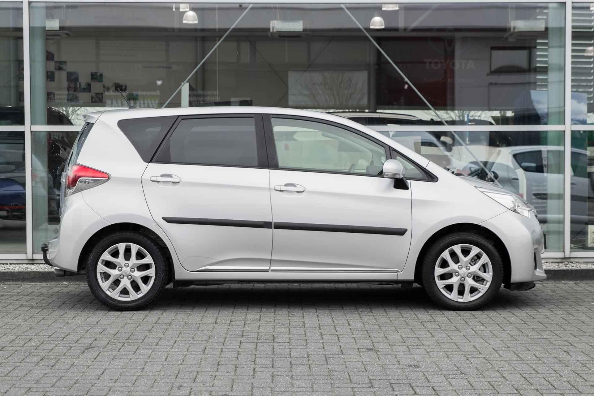 TOYOTA Verso-S 1.3 VVT-i 99pk Trend - 3/29