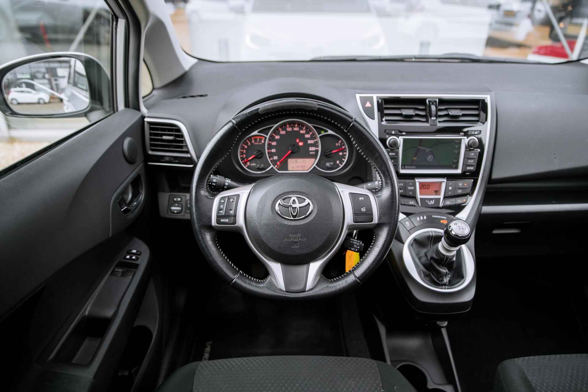 TOYOTA Verso-S 1.3 VVT-i 99pk Trend - 5/29