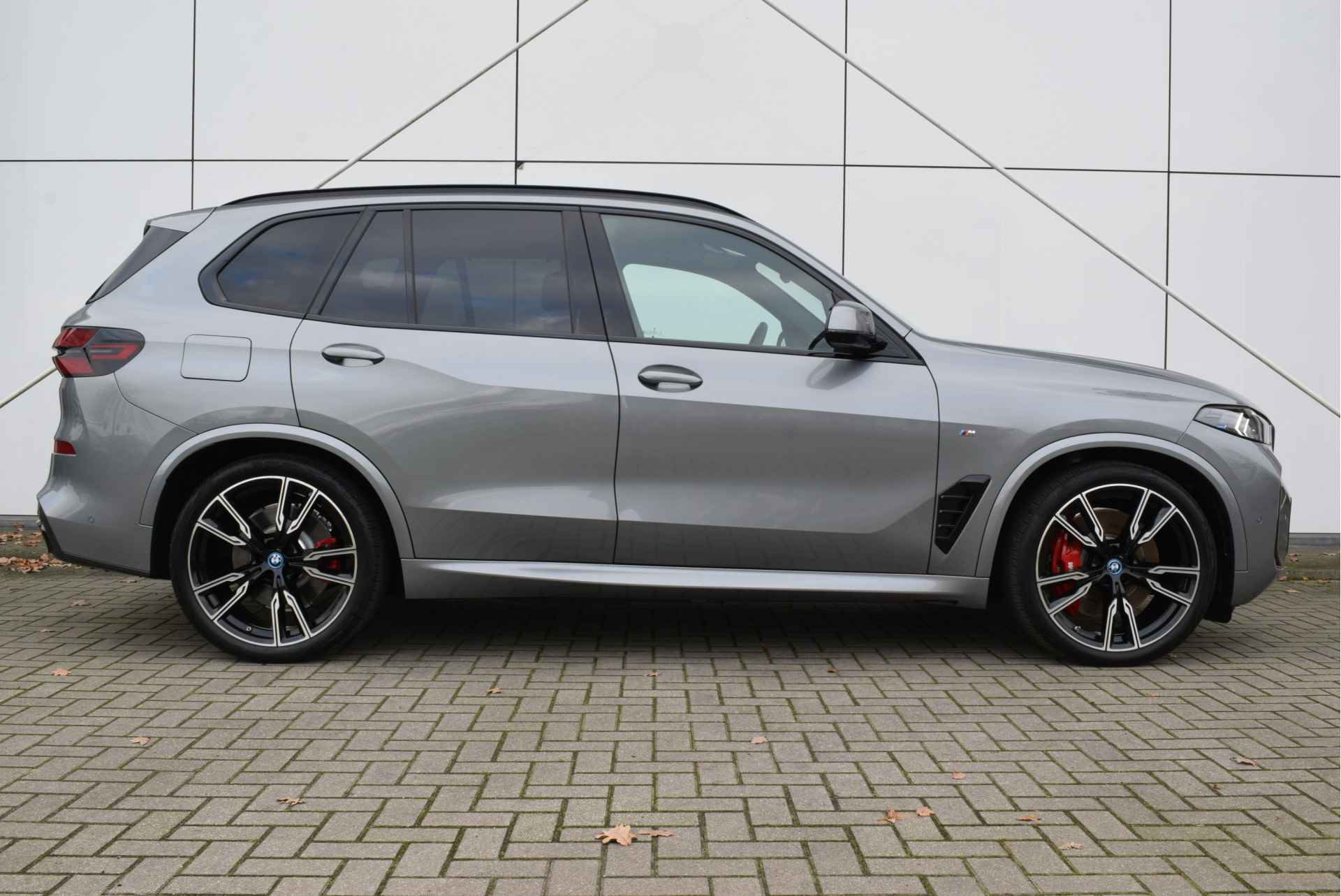 BMW X5 xDrive50e High Executive M Sport Automaat / Panoramadak Sky Lounge / Trekhaak / Parking Assistant Professional / Soft-Close / Stoelventilatie / Comfort Access - 11/37