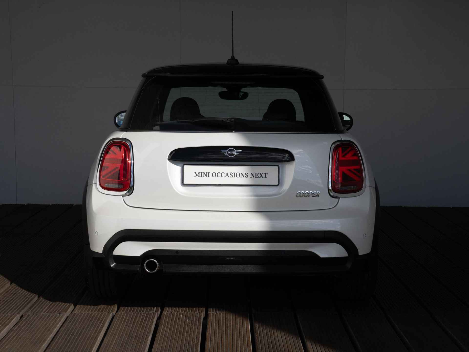 MINI 3-deurs Cooper Aut. Classic + Premium - 5/30